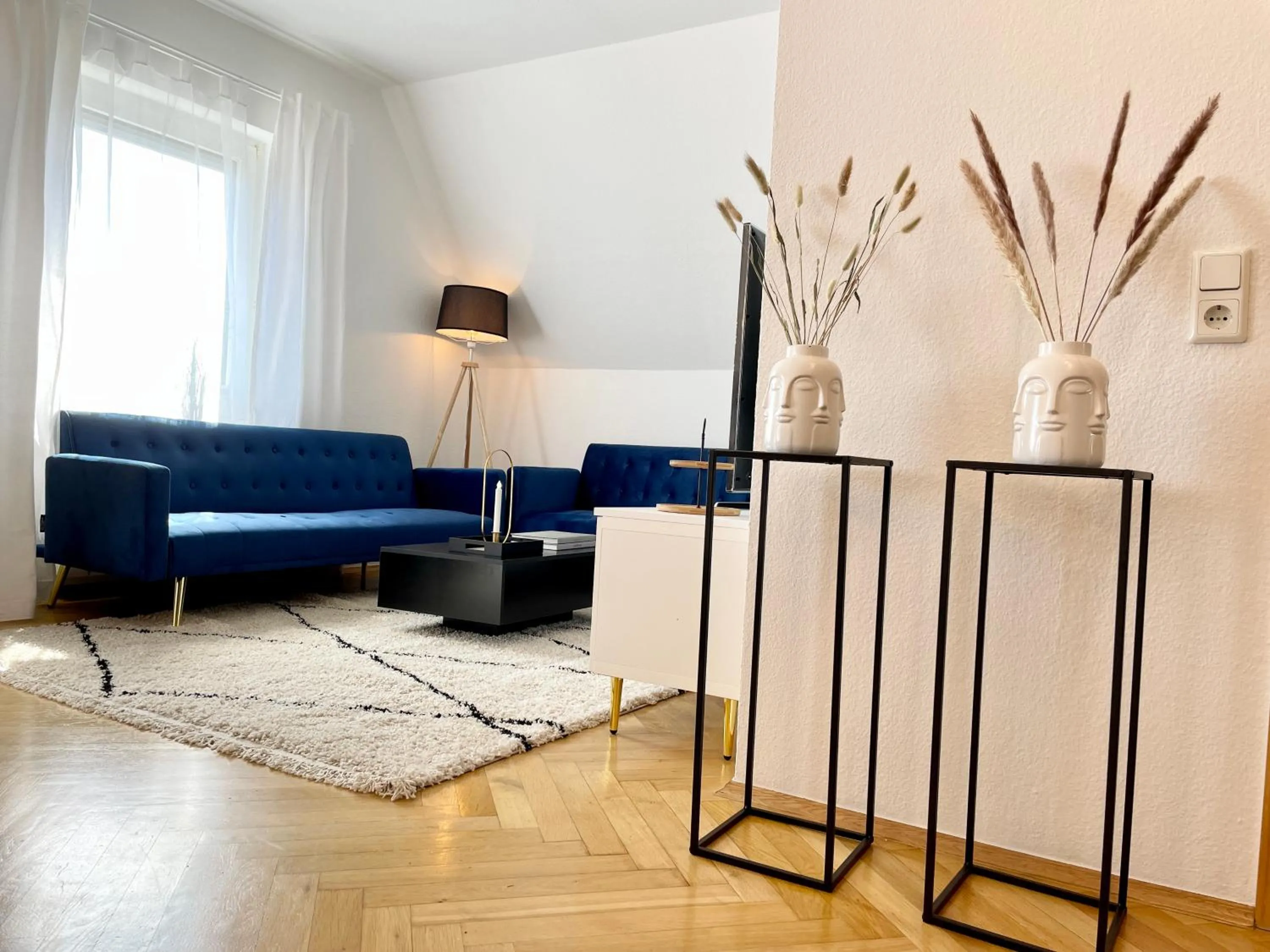 Living room in Design Maisonette I Kamin I 10 Personen I Netflix