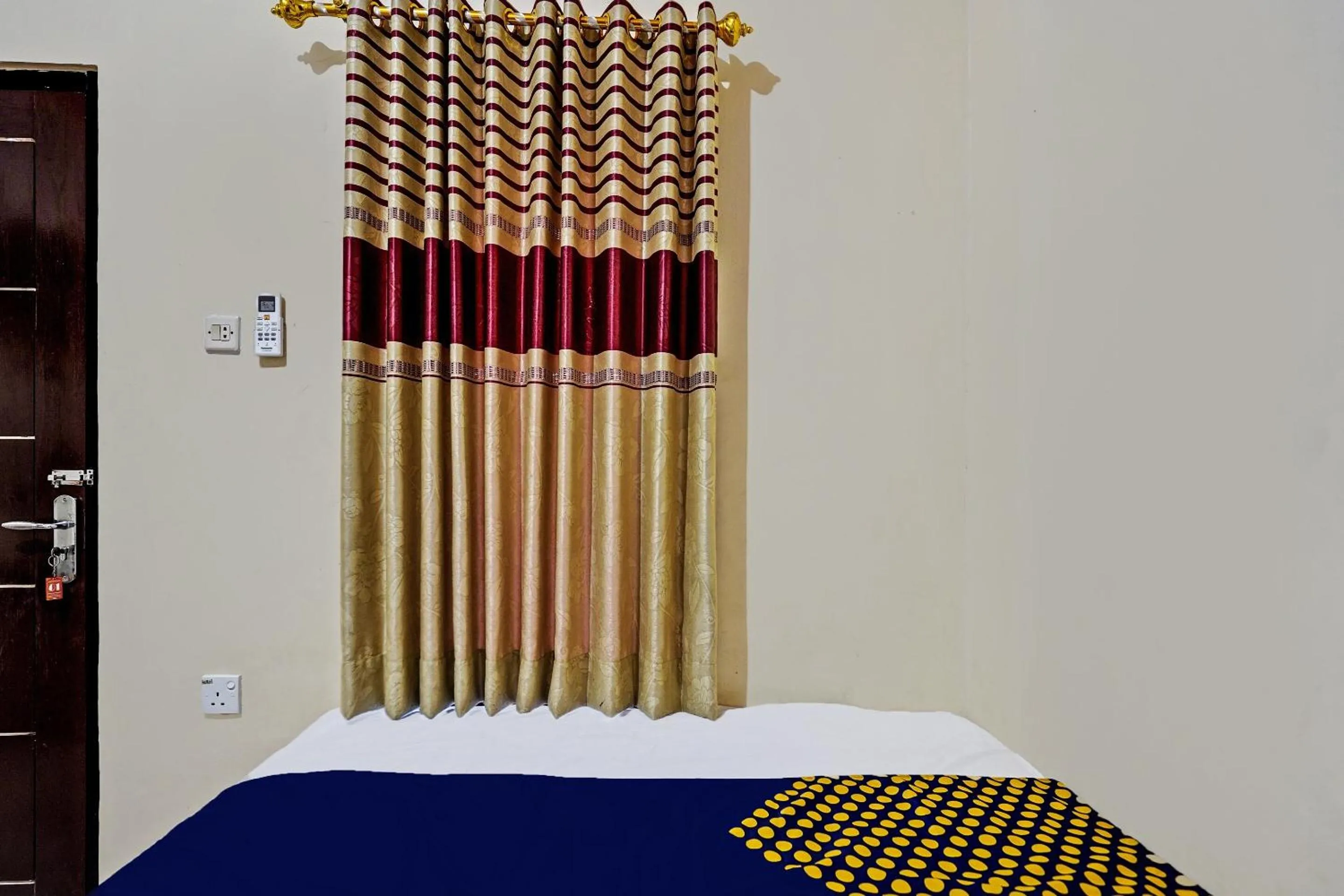 Bedroom in Hotel O Penginapan Kangean SyariahNearTaman Merdeka Kalianget