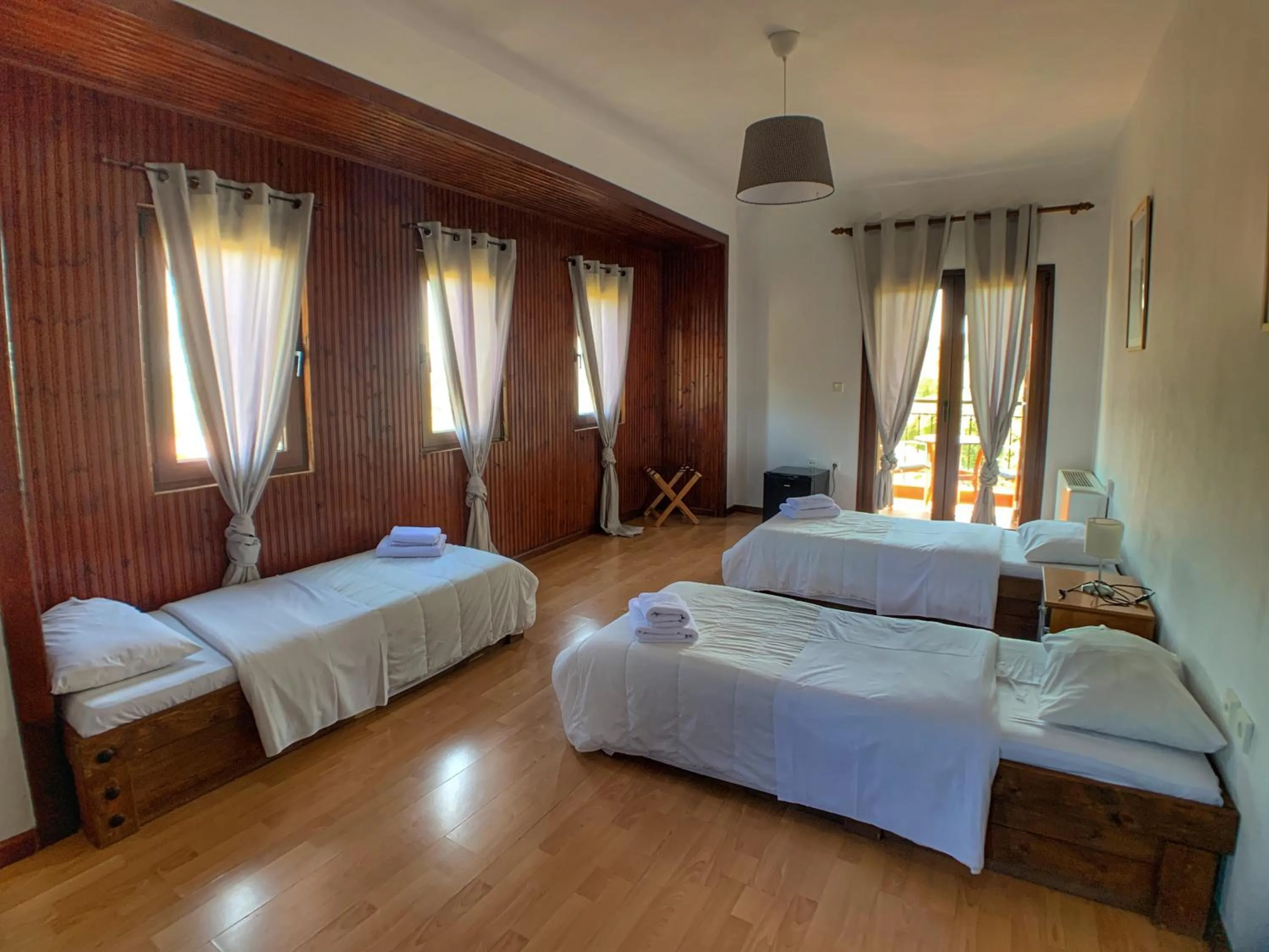 Photo of the whole room, Bed in Hotel Apsis