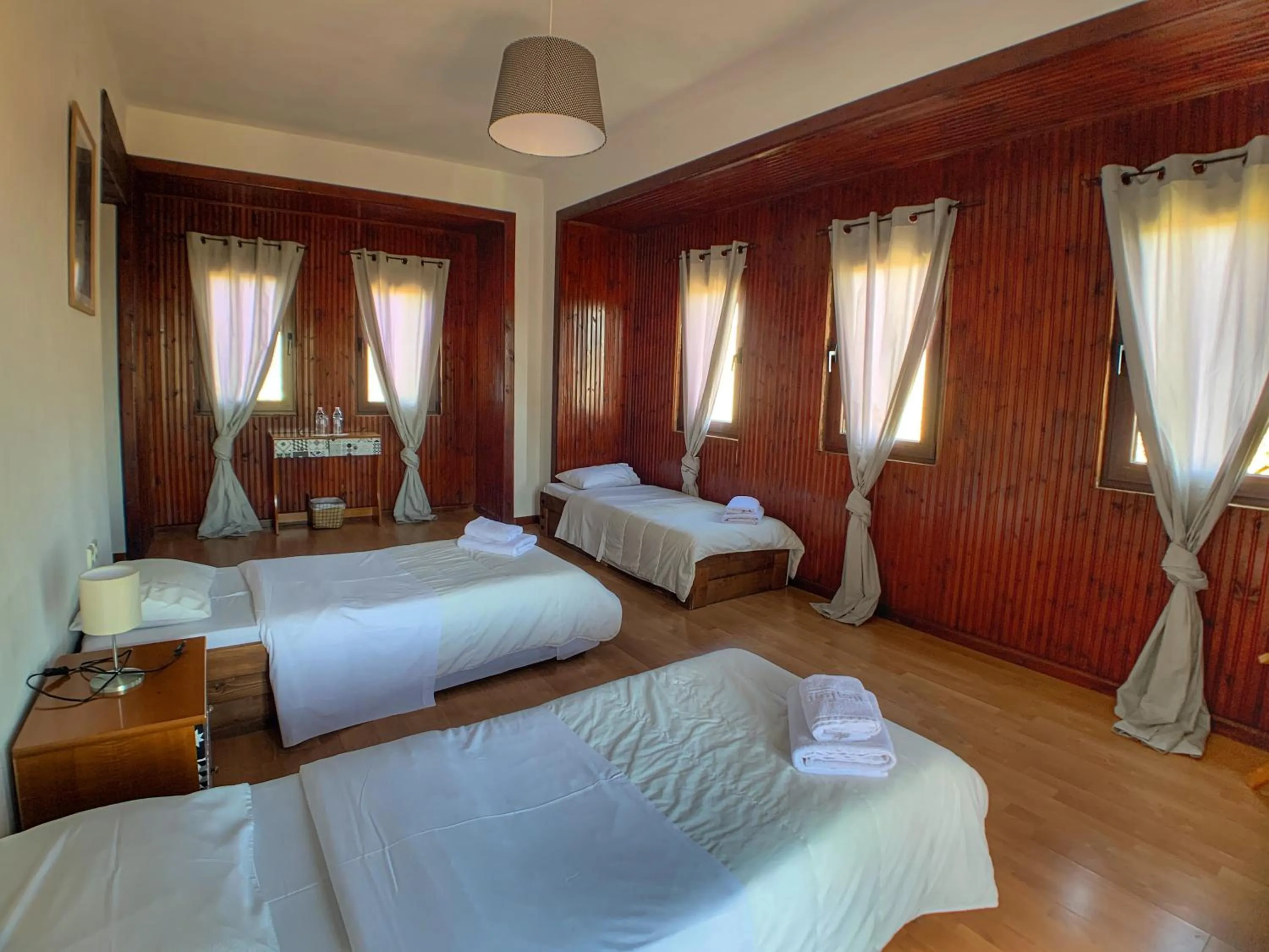 Photo of the whole room, Bed in Hotel Apsis