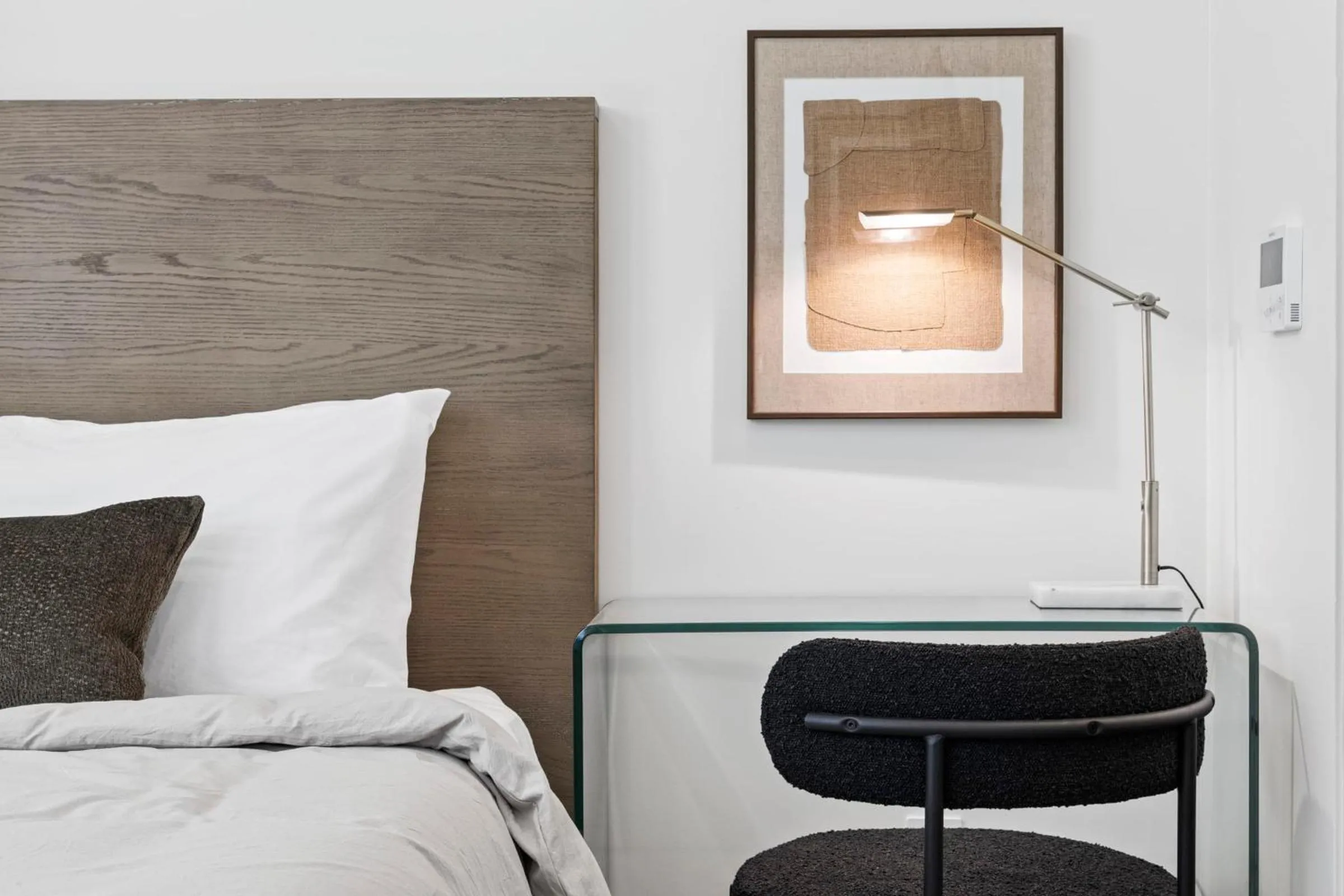 Bed in Casa Jardin - Boutique Suites in Downtown Santa Barbara