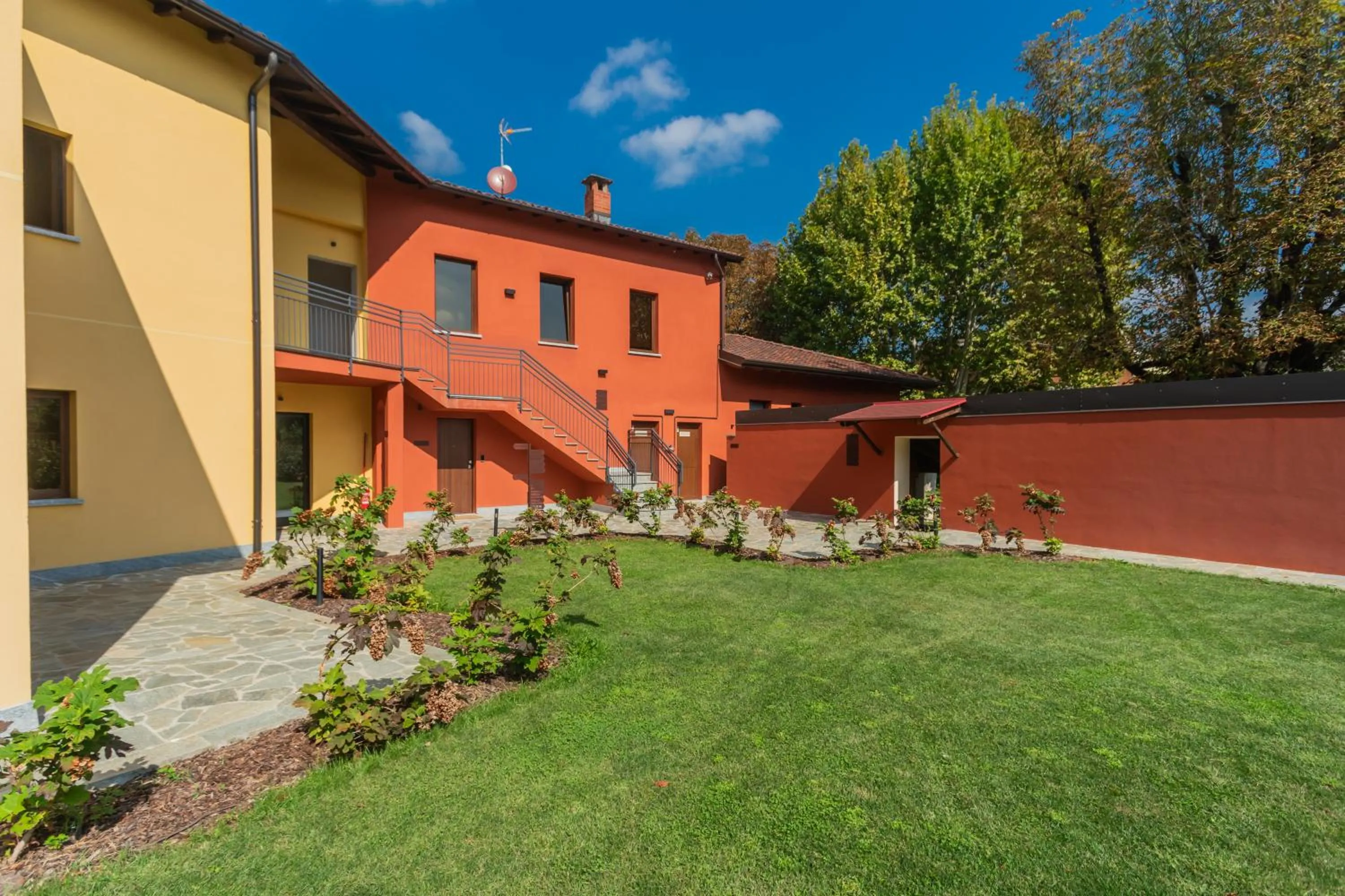 Property building in Villa Il Platano