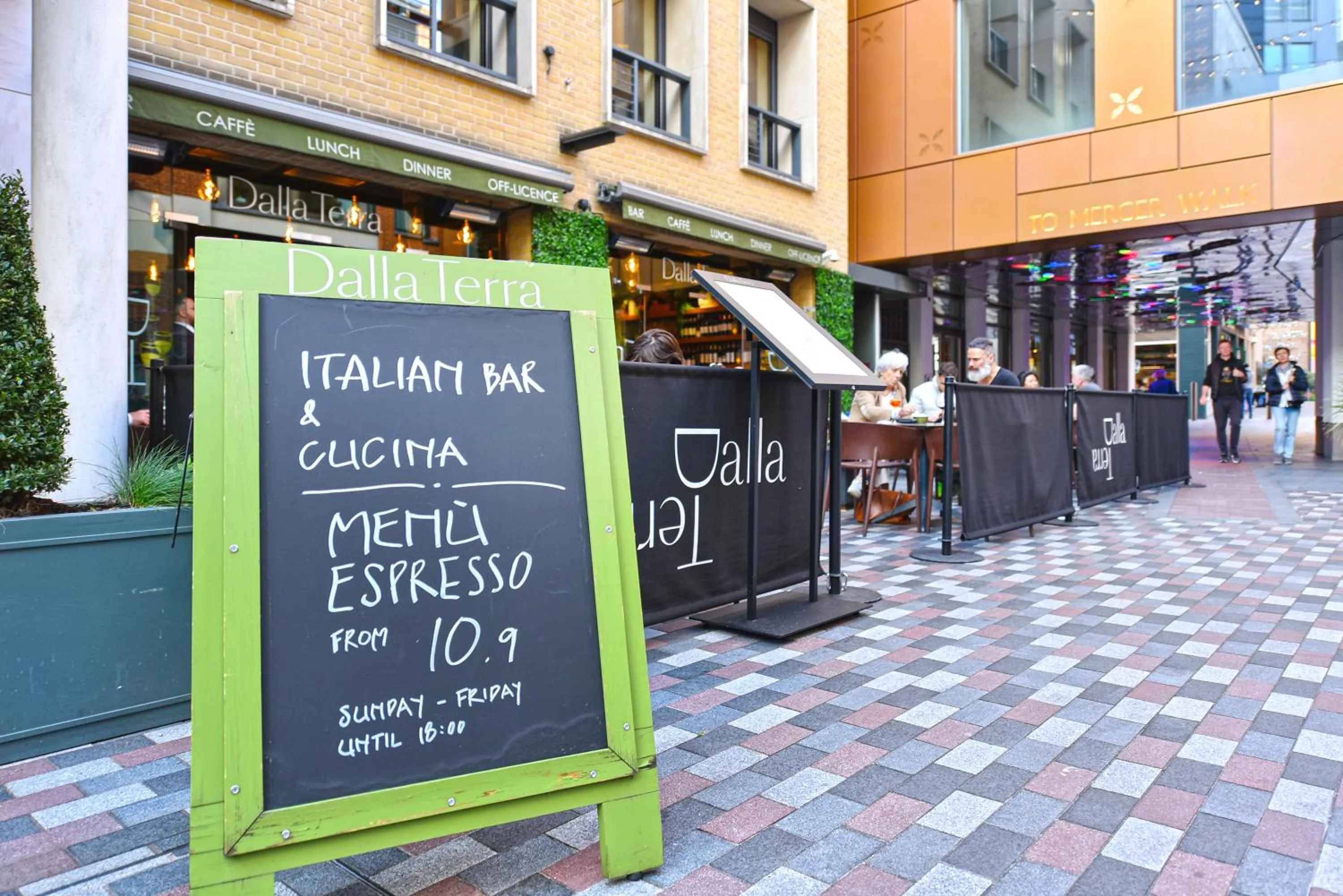 Restaurant/places to eat in London Choice Apartments - Covent Garden - Leicester Square