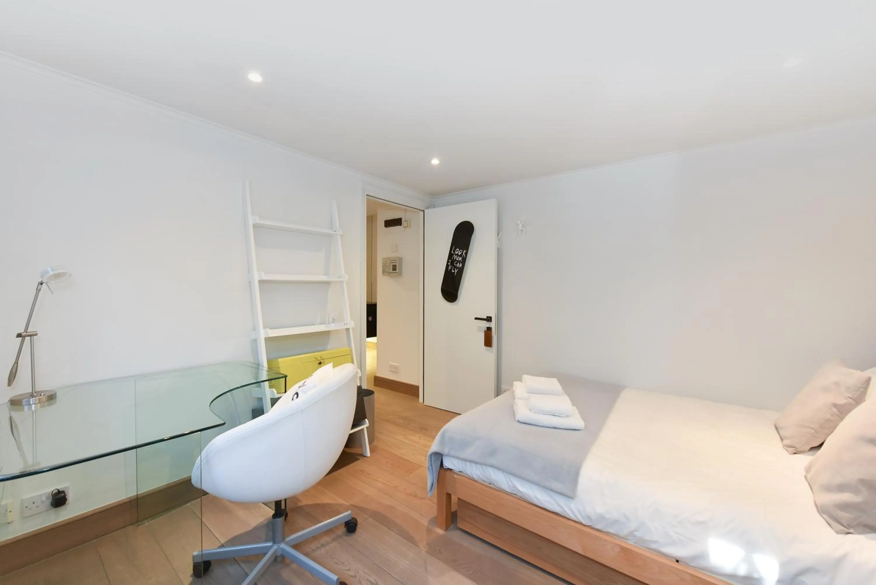 Bedroom, Bed in London Choice Apartments - Covent Garden - Leicester Square