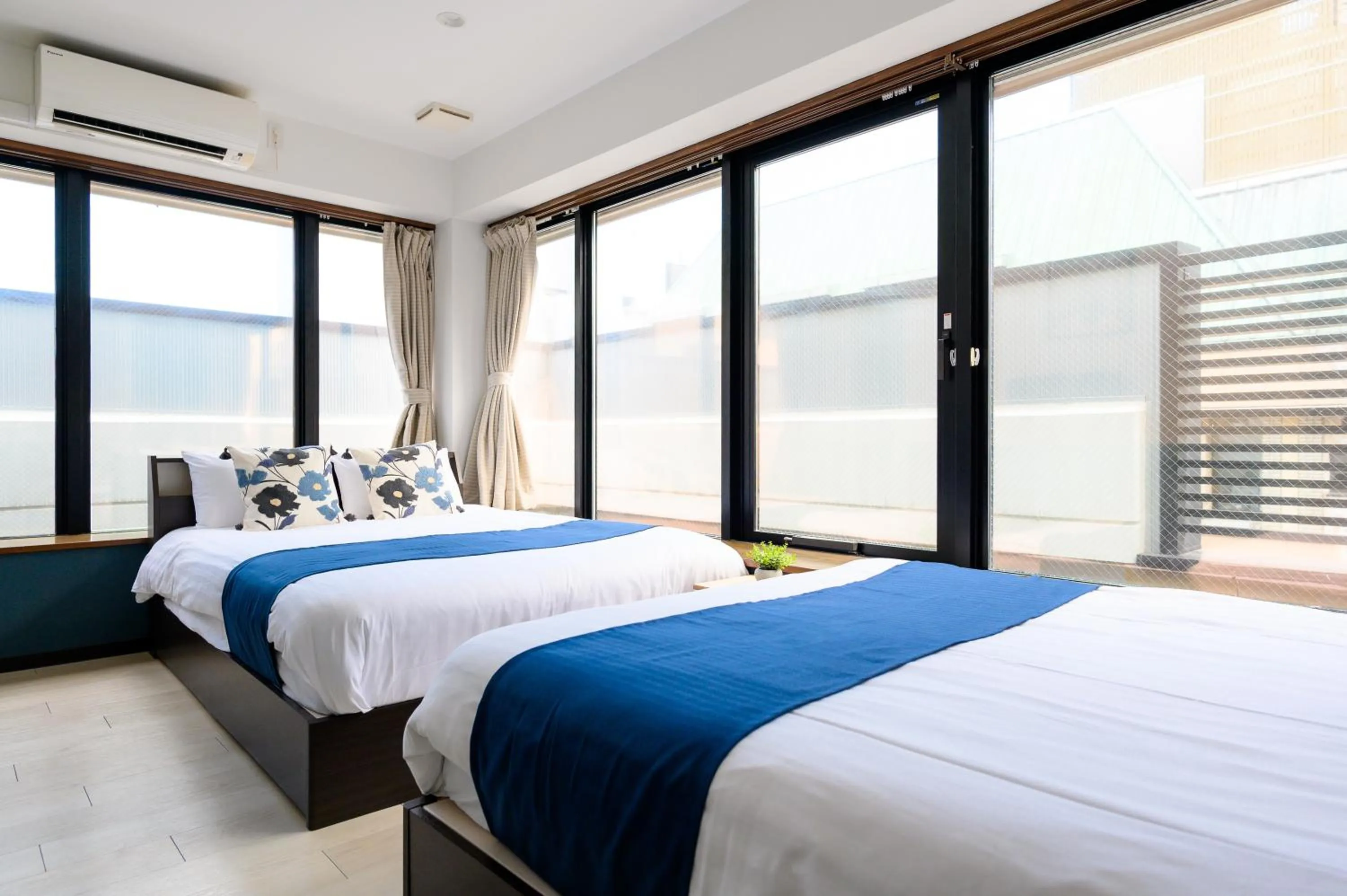 Bed in Ueno Woo Hotel