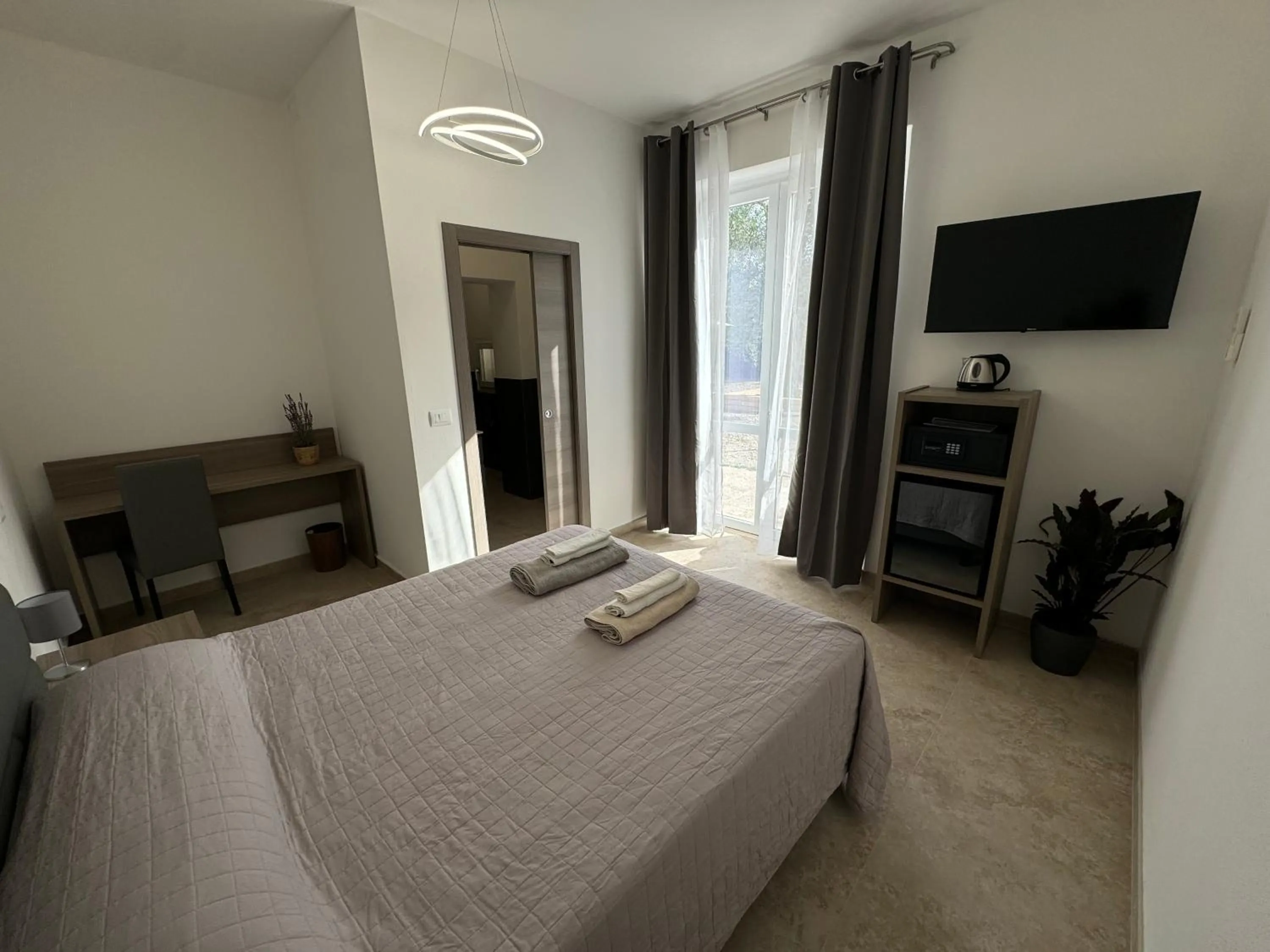 Bed in Montecristo B&B