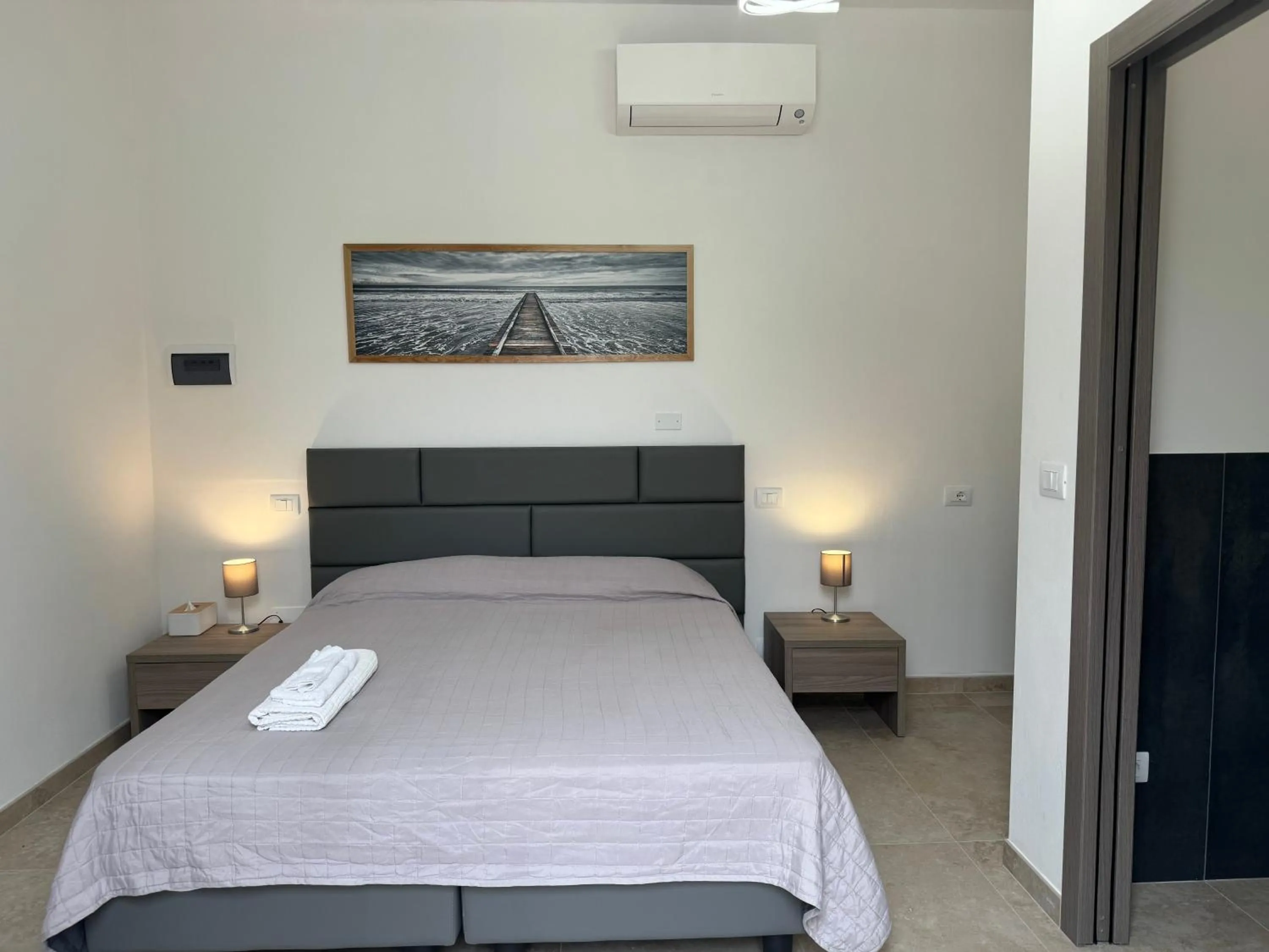 Bed in Montecristo B&B