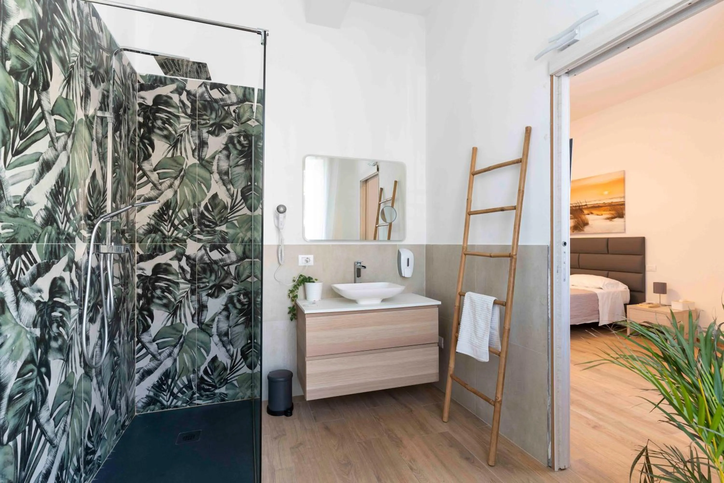 Bed in Montecristo B&B