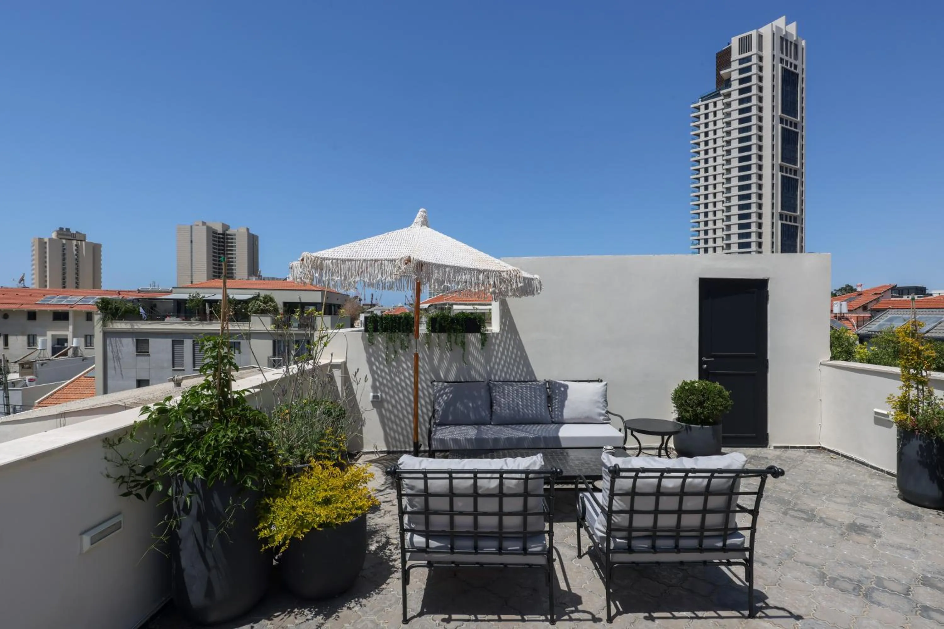 Patio in Allegro Neve Tzedek Boutique Suites - By HOMY