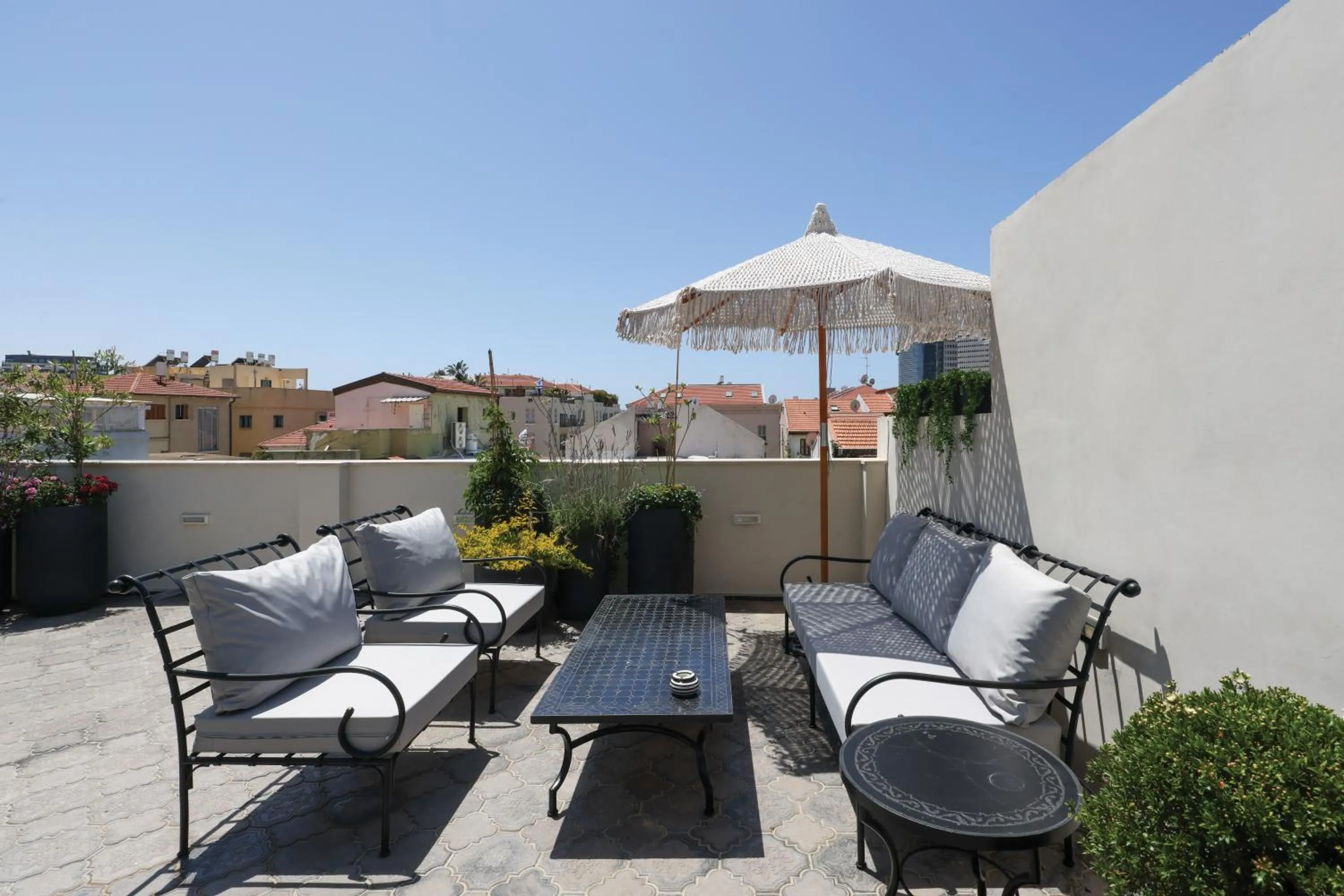 Patio in Allegro Neve Tzedek Boutique Suites - By HOMY