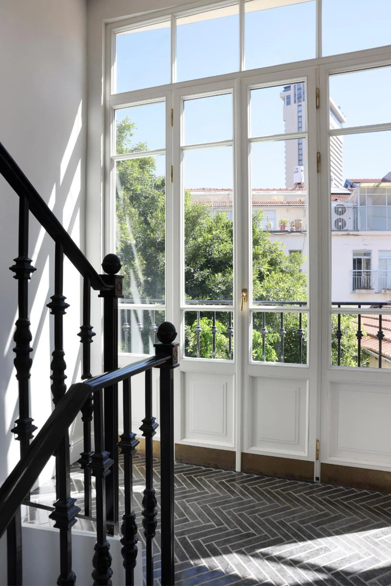 Property building in Allegro Neve Tzedek Boutique Suites - By HOMY