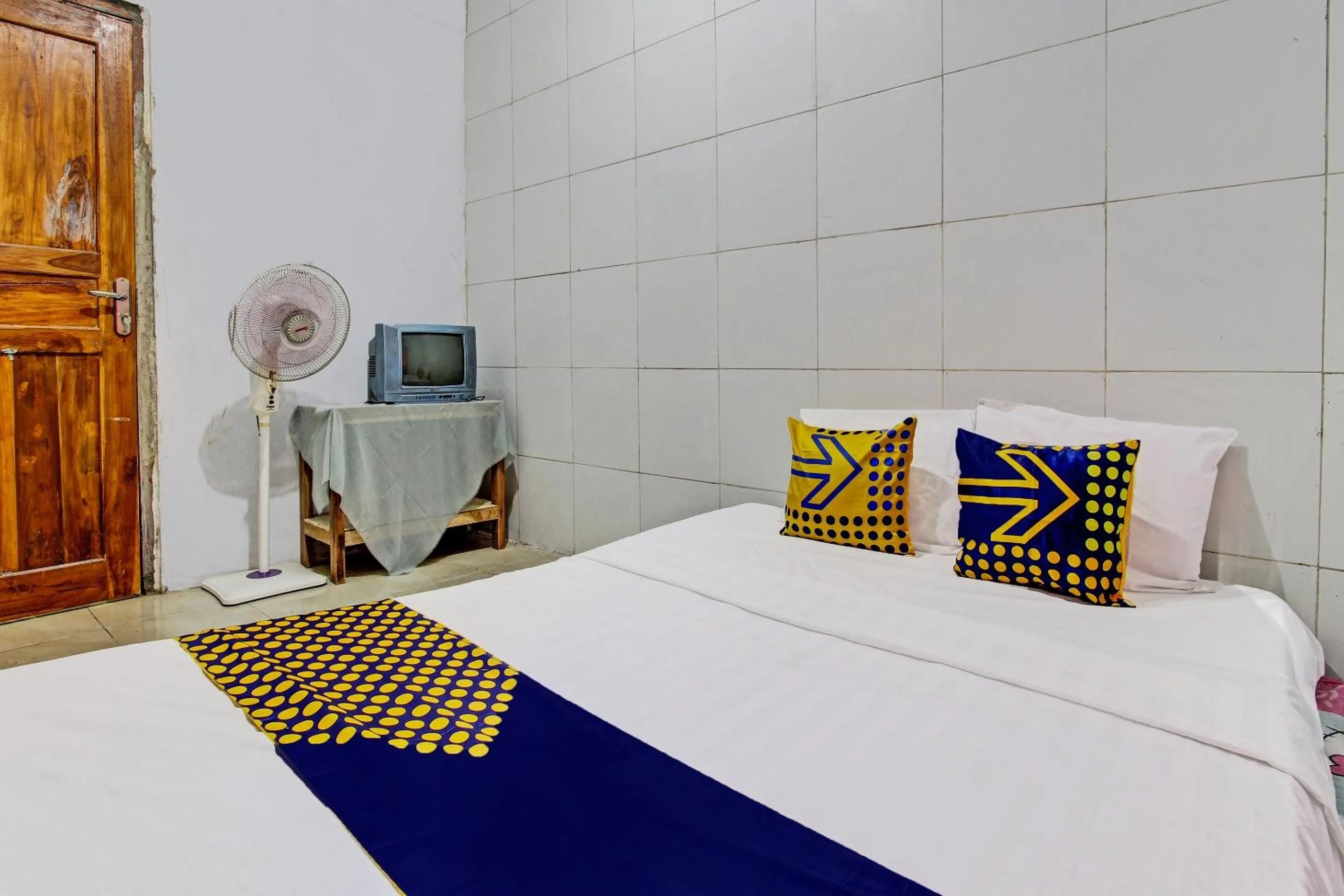 Bedroom, Bed in Hotel O Guest House Pak Darso