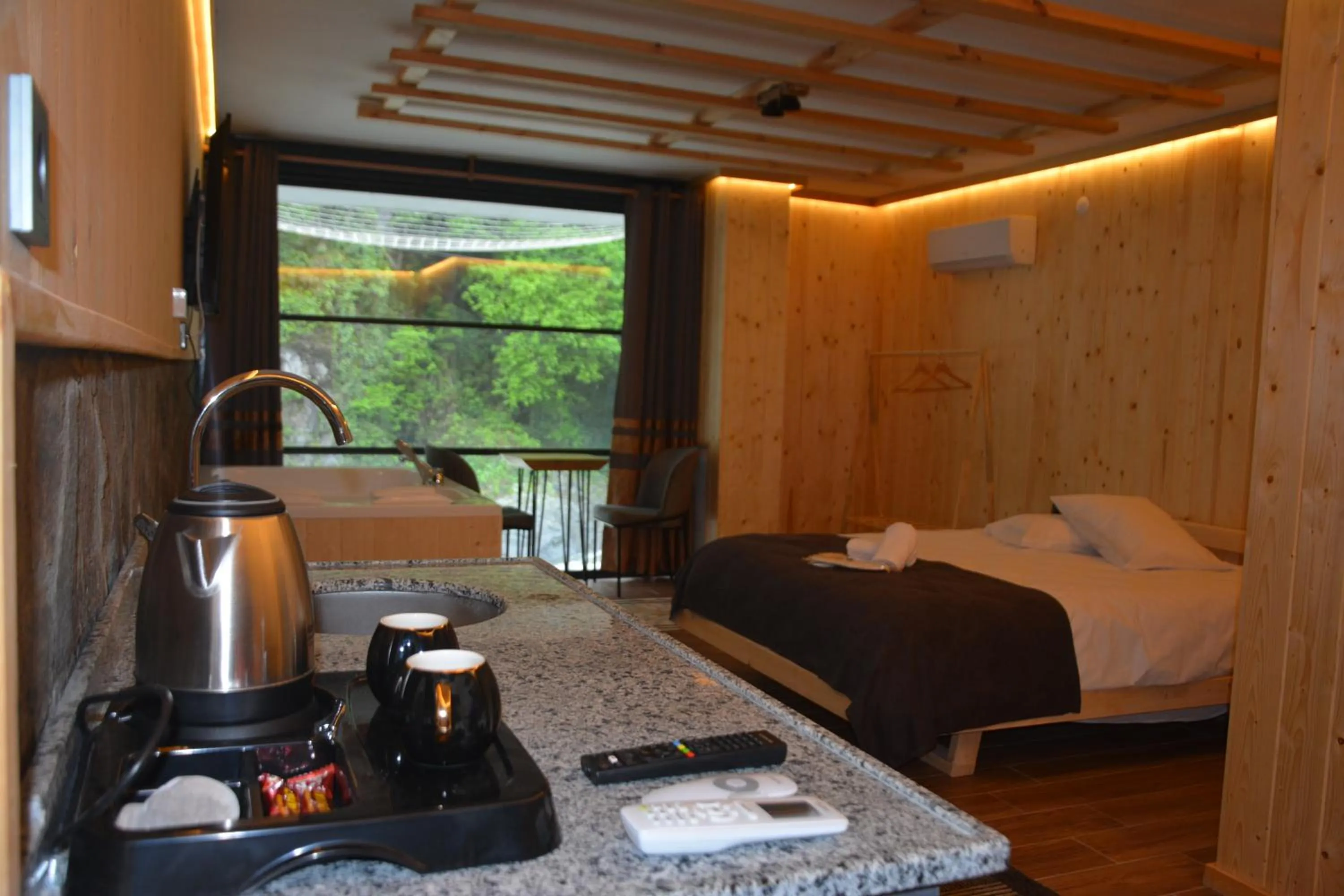 DOĞAL SUİT BUNGALOV