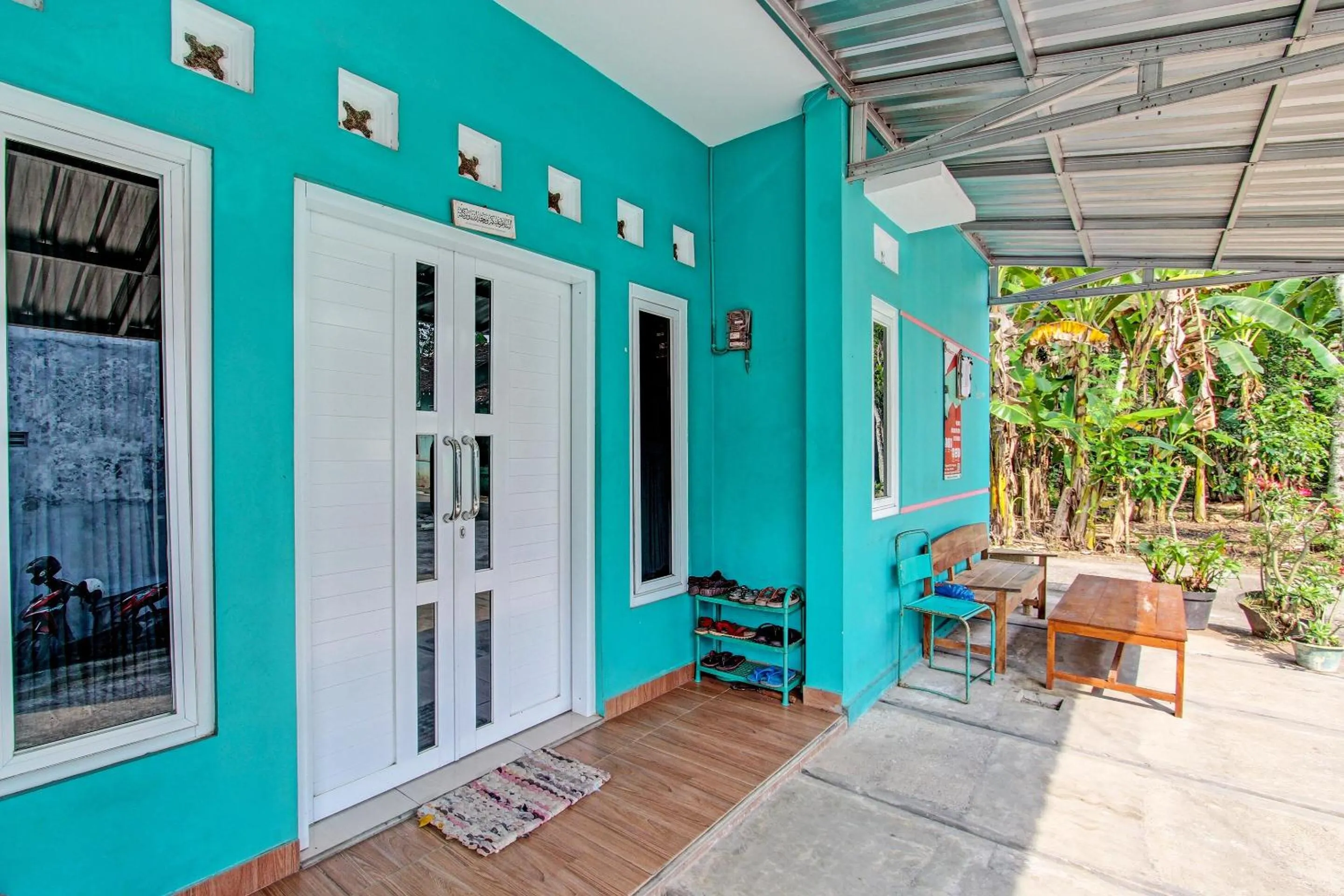 Lobby or reception in Hotel O Guest House Inayah Syariah