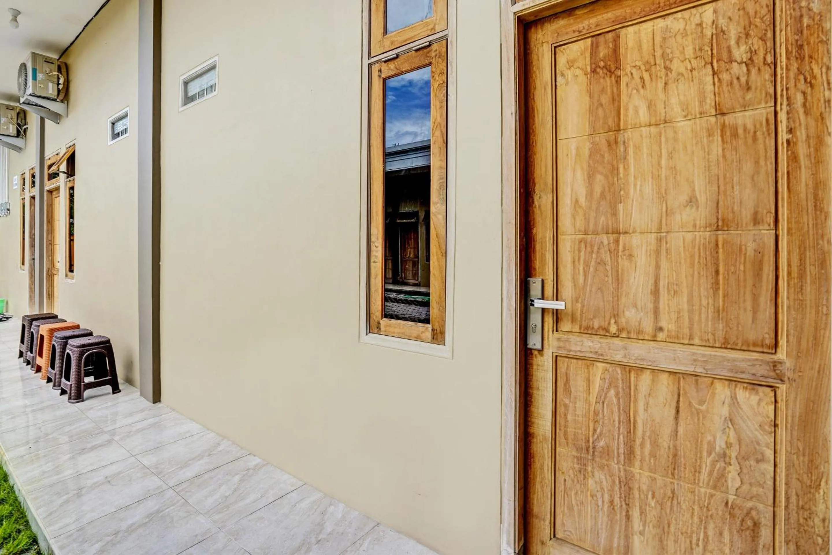 Lobby or reception in OYO 92541 Suny Kost Syariah