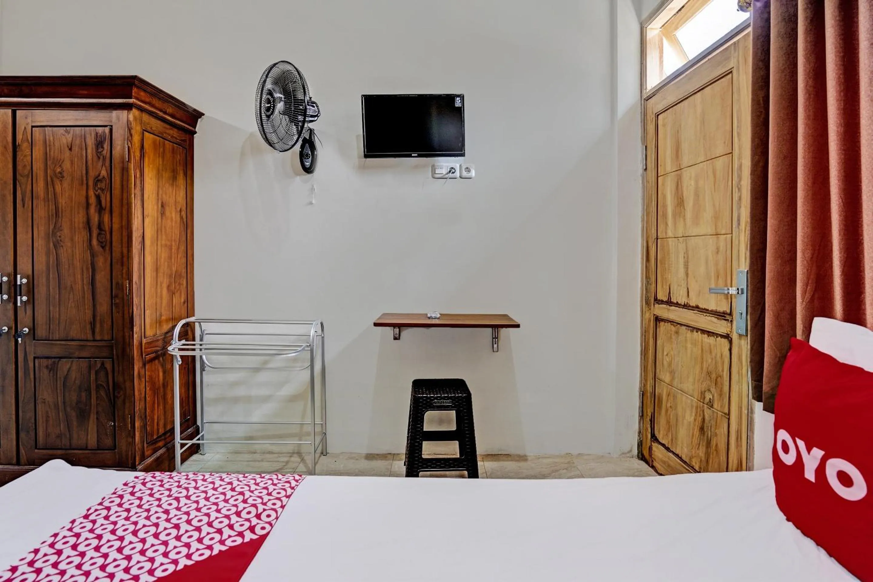 Bedroom, Bed in OYO 92541 Suny Kost Syariah