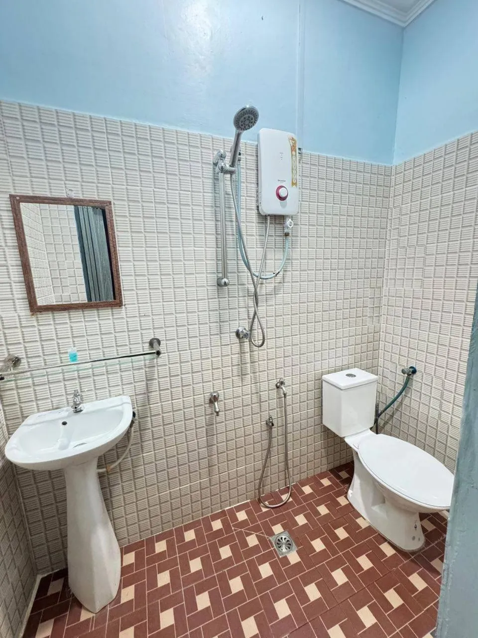 Bathroom in Darul Salam Orkid Inn