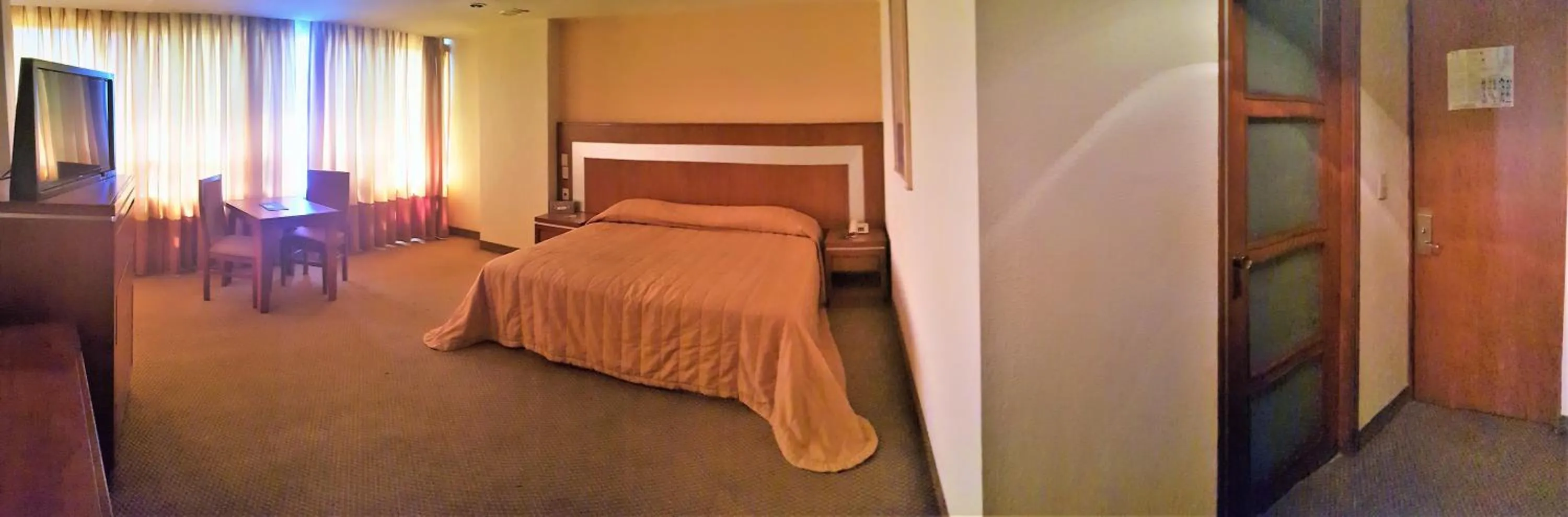 Photo of the whole room, Bed in Hotel Finisterre