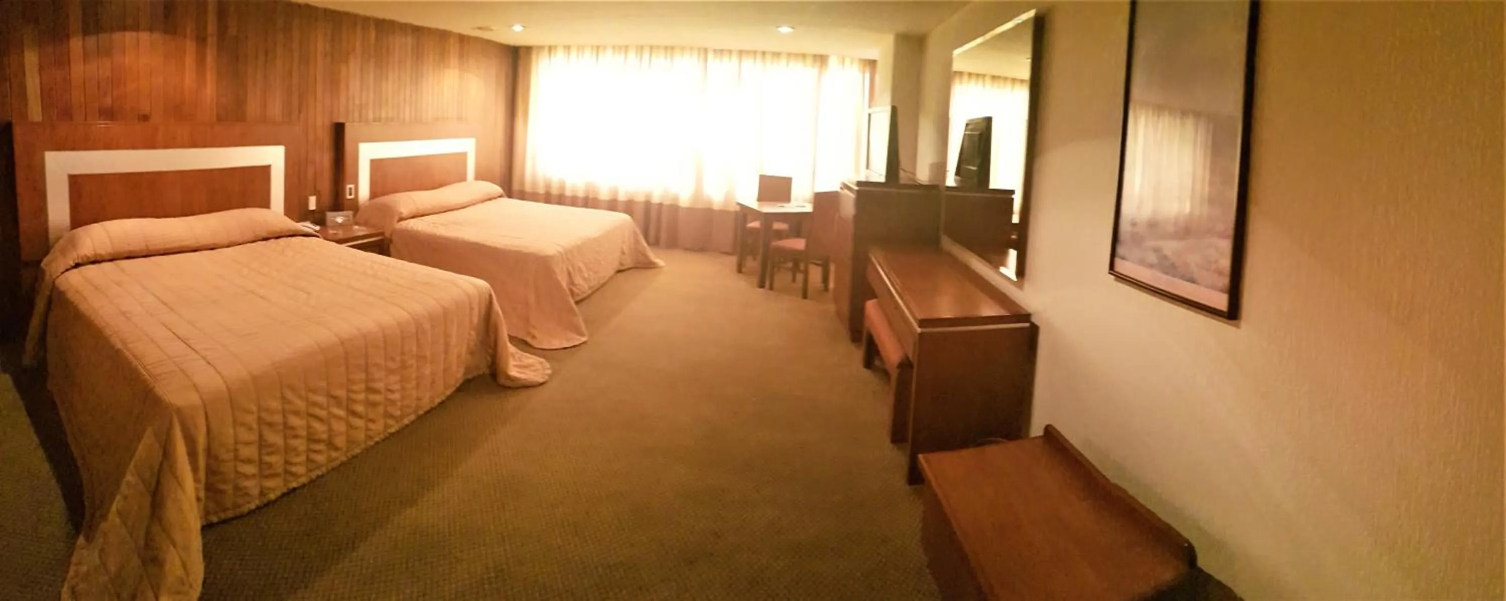 Photo of the whole room, Bed in Hotel Finisterre