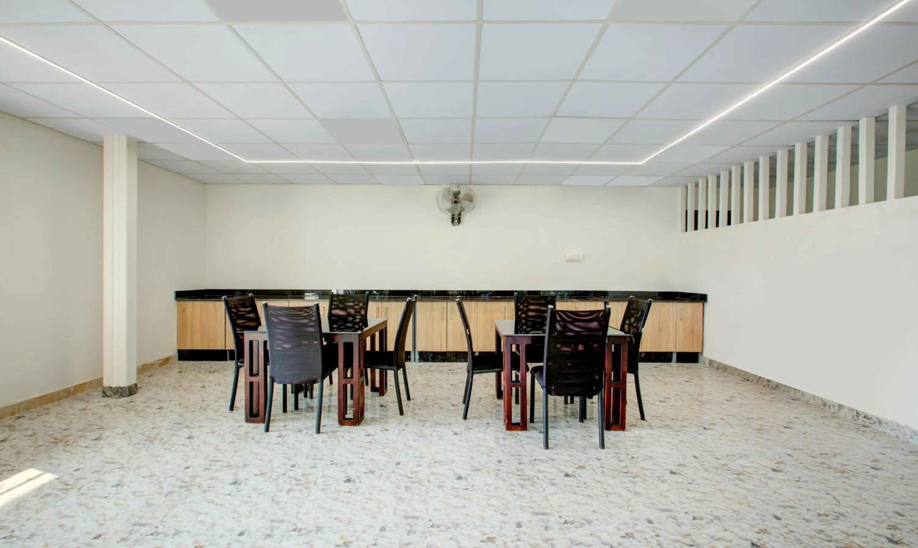 Dining area in Treebo Love Shore Residency, Near Lakeshore Hospital