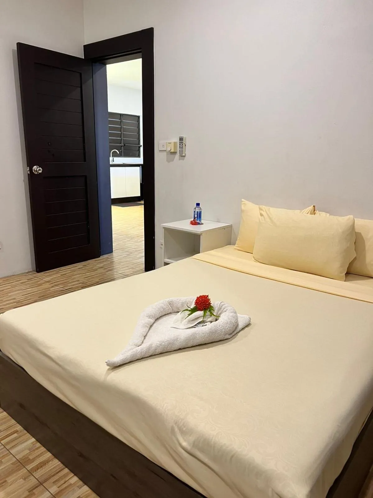 Bed in Garden Apartments