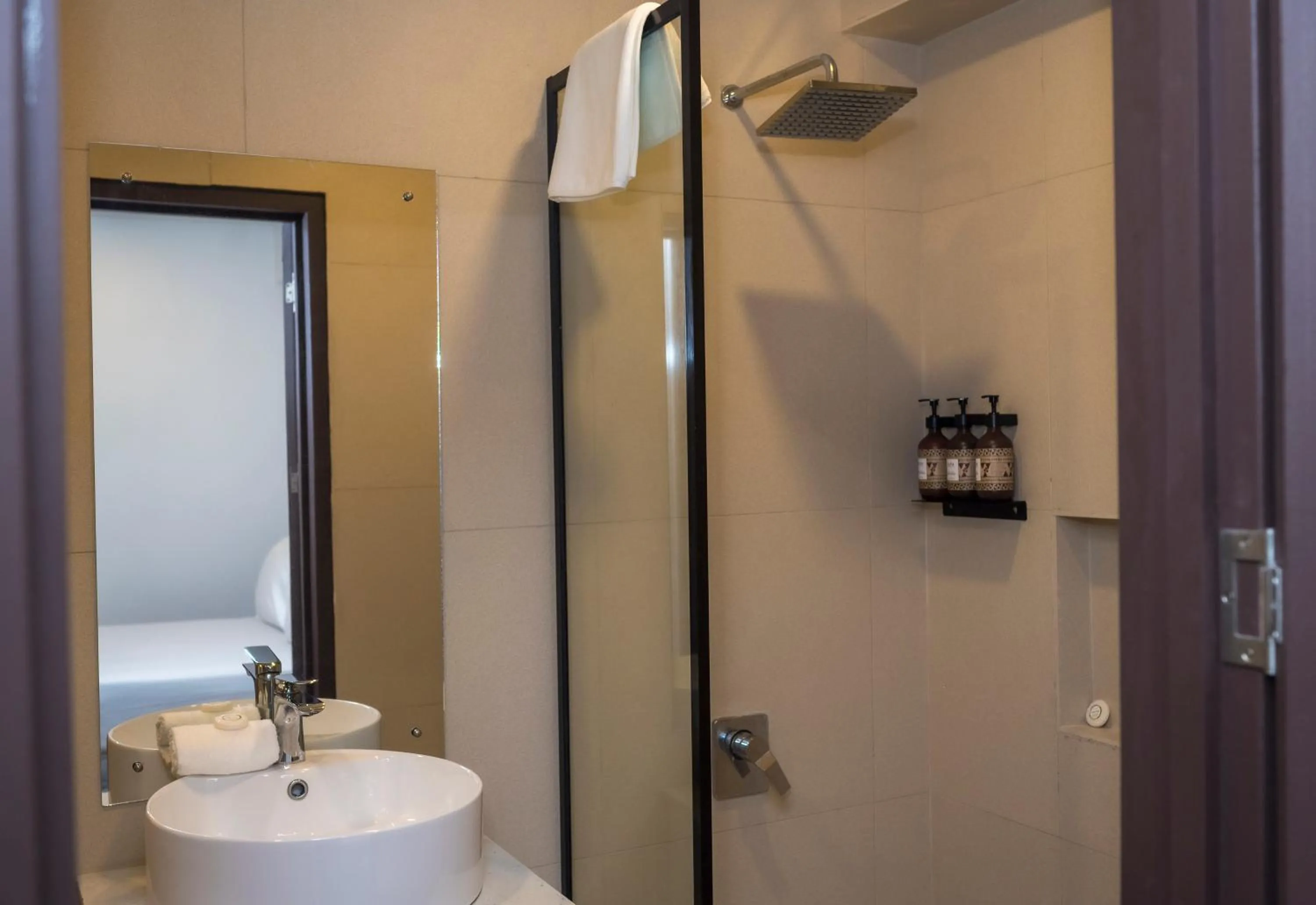 Shower in Garden Apartments