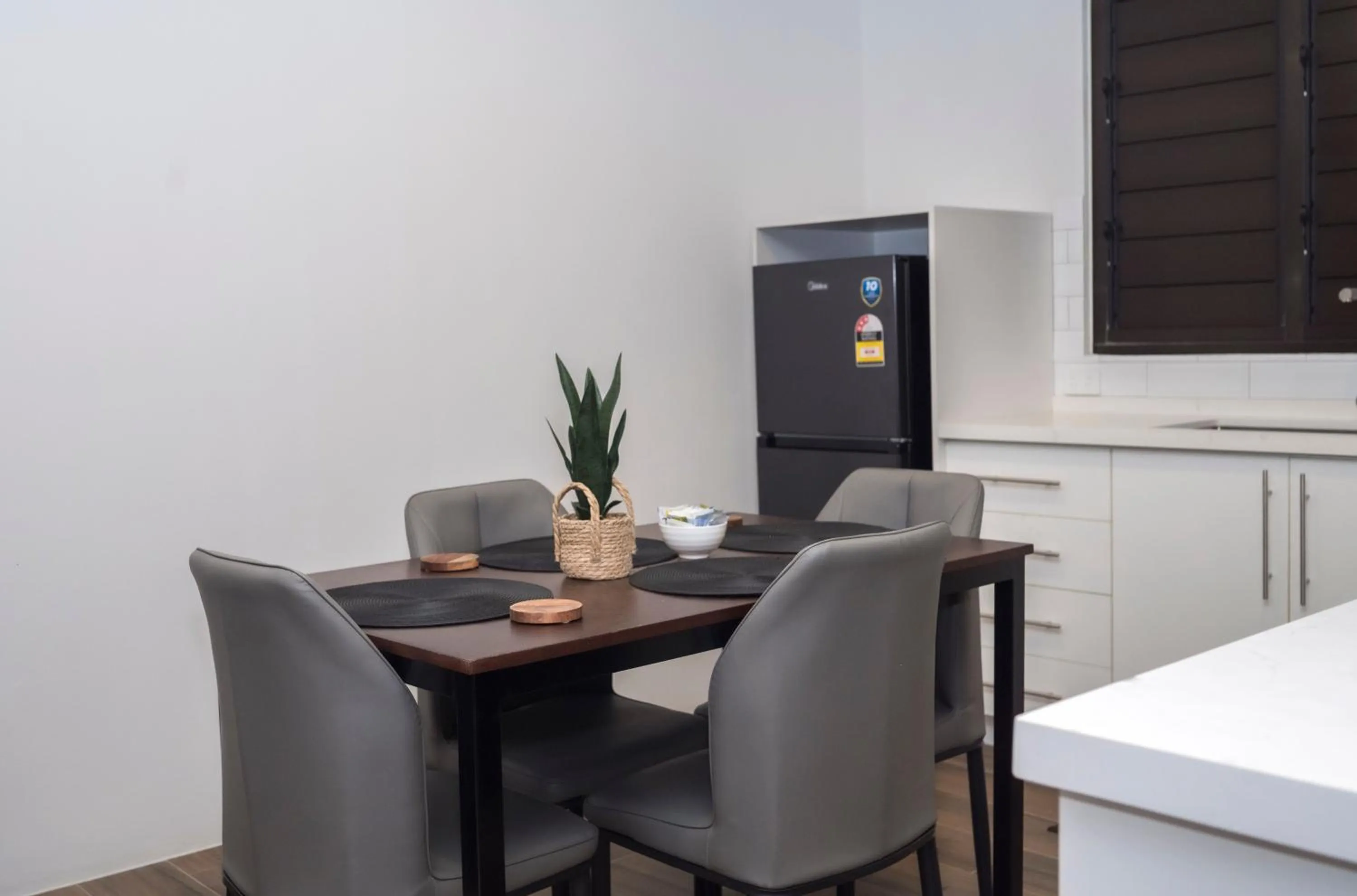 Dining area in Garden Apartments