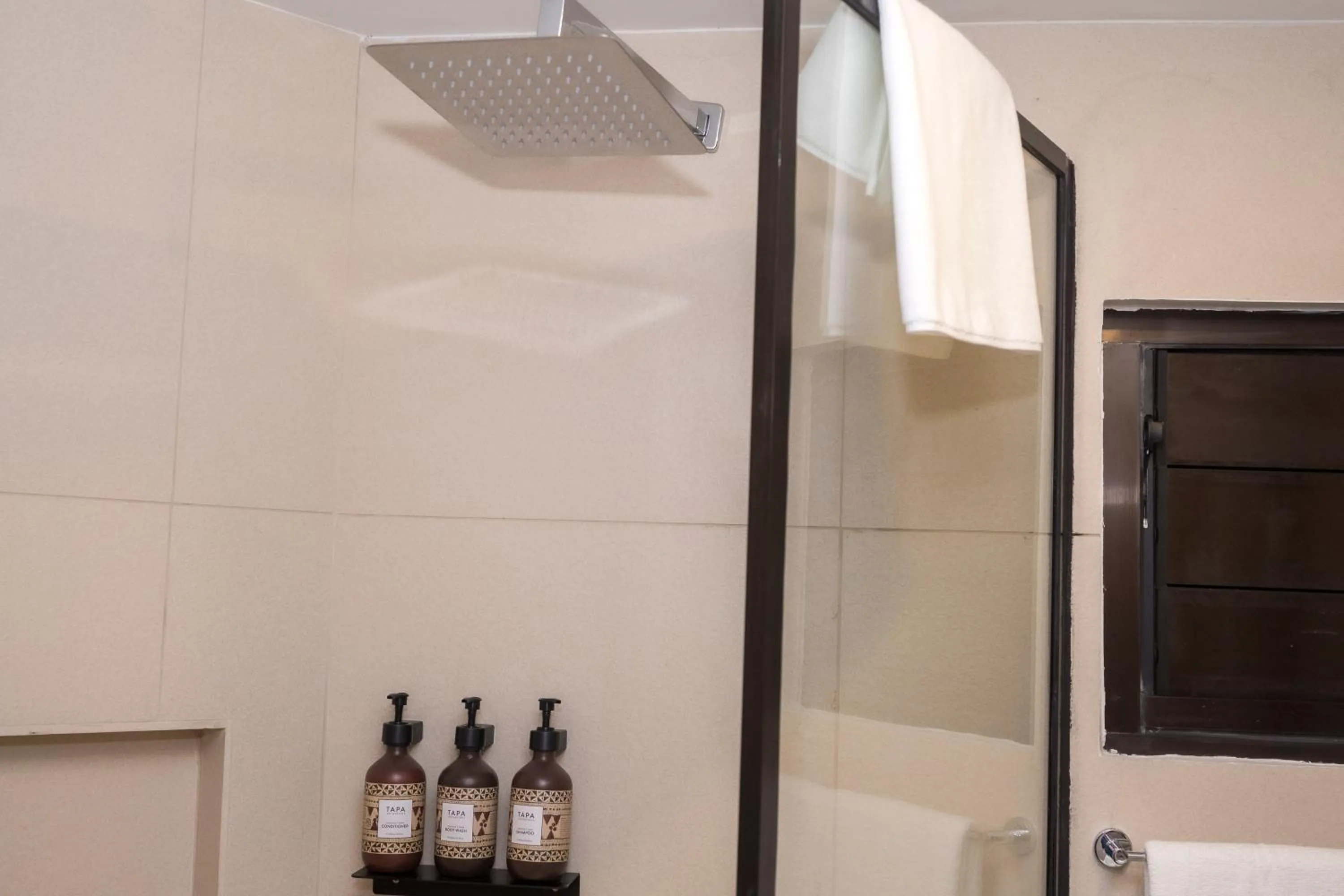 Shower in Garden Apartments