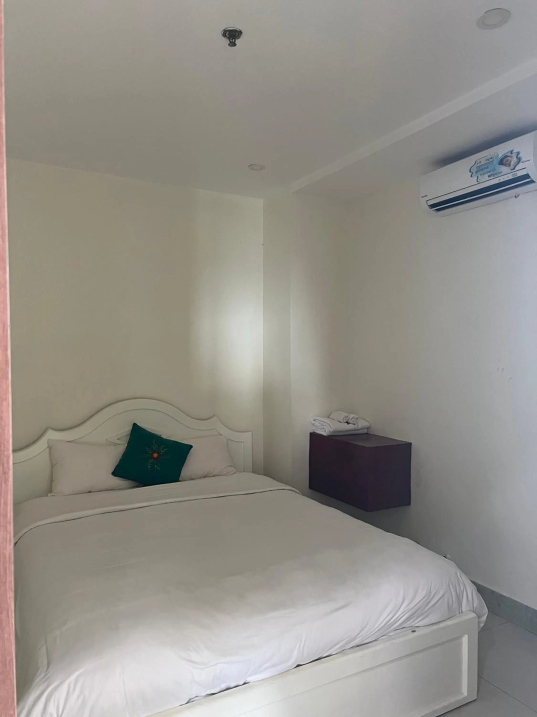 Bedroom, Bed in Thành Vinh Hotel & Apartment