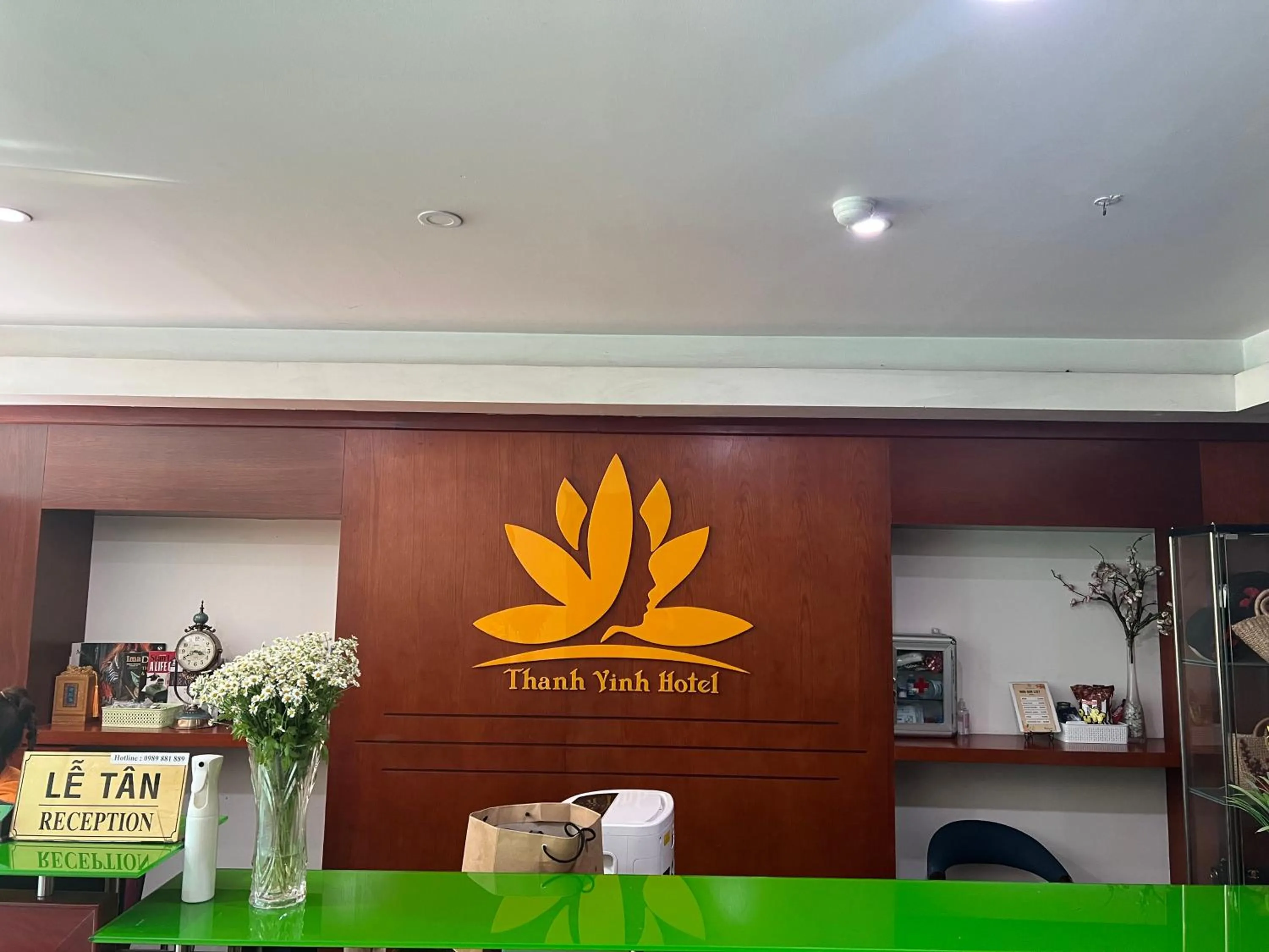 Lobby or reception in Thành Vinh Hotel & Apartment