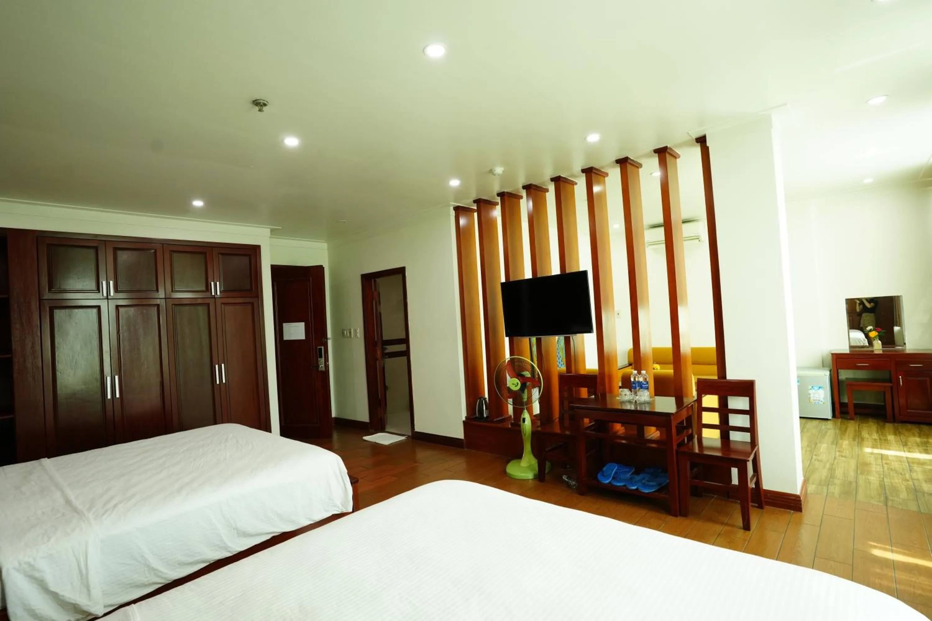 TV and multimedia, Bed in Thành Vinh Hotel & Apartment