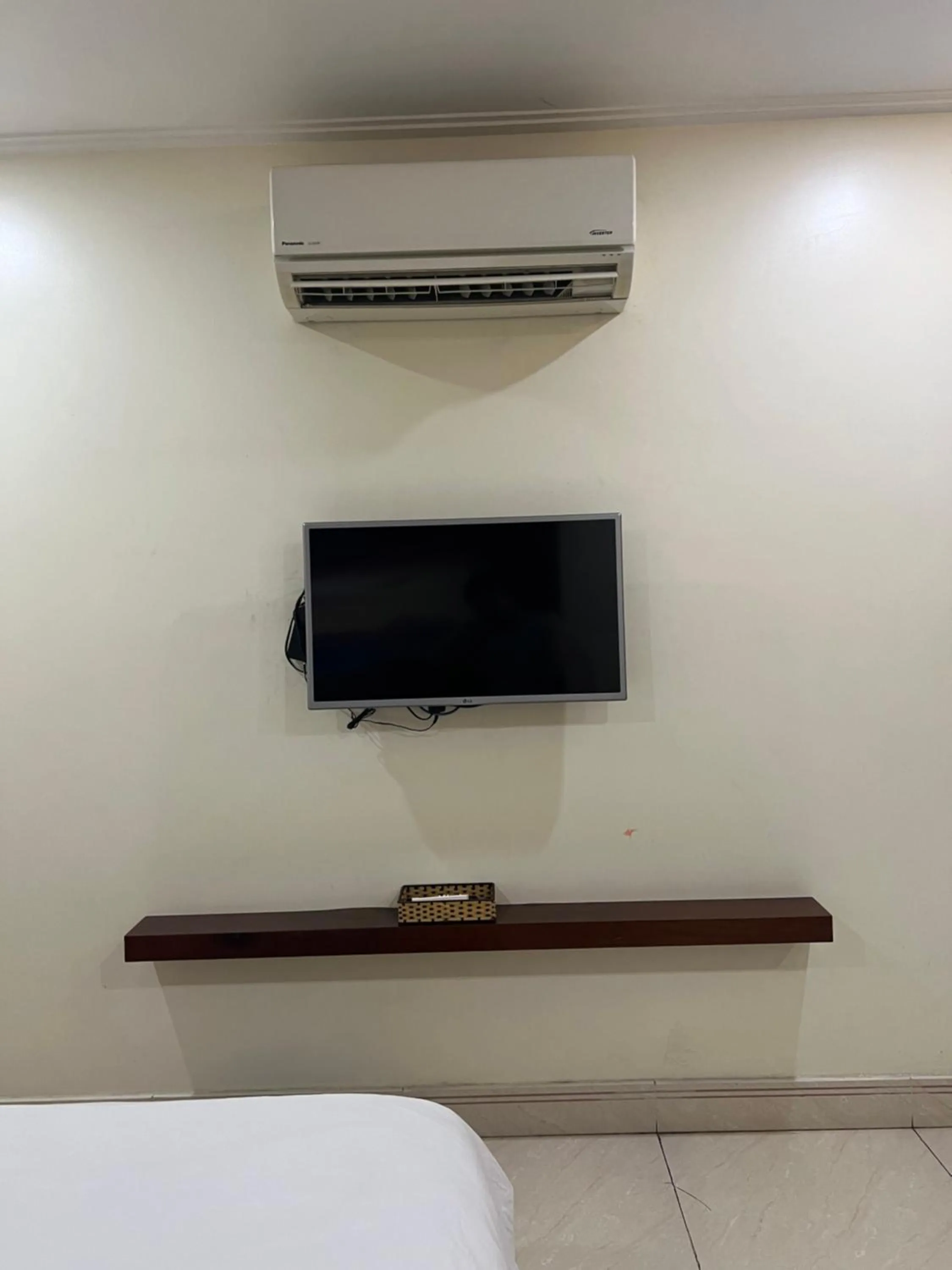 TV and multimedia in Thành Vinh Hotel & Apartment