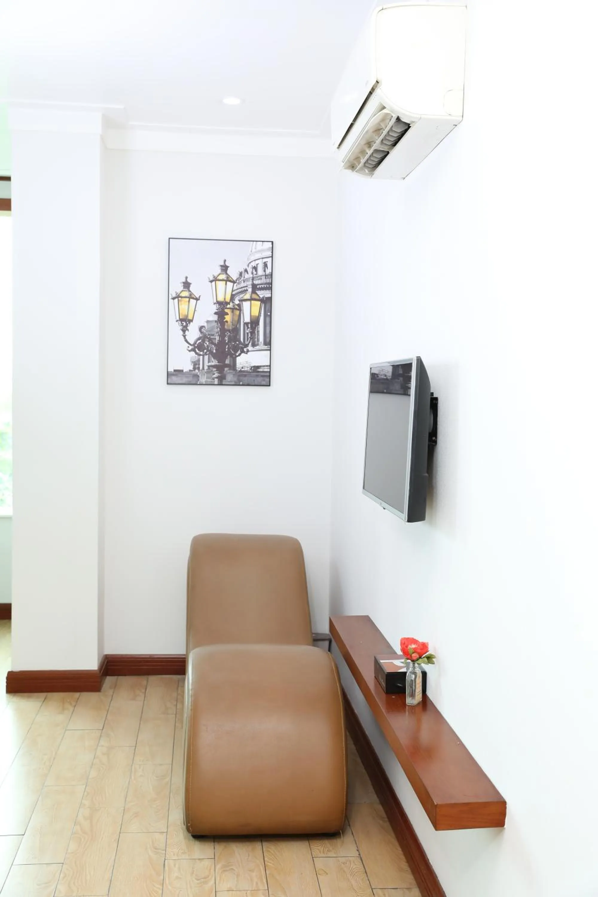 TV and multimedia in Thành Vinh Hotel & Apartment