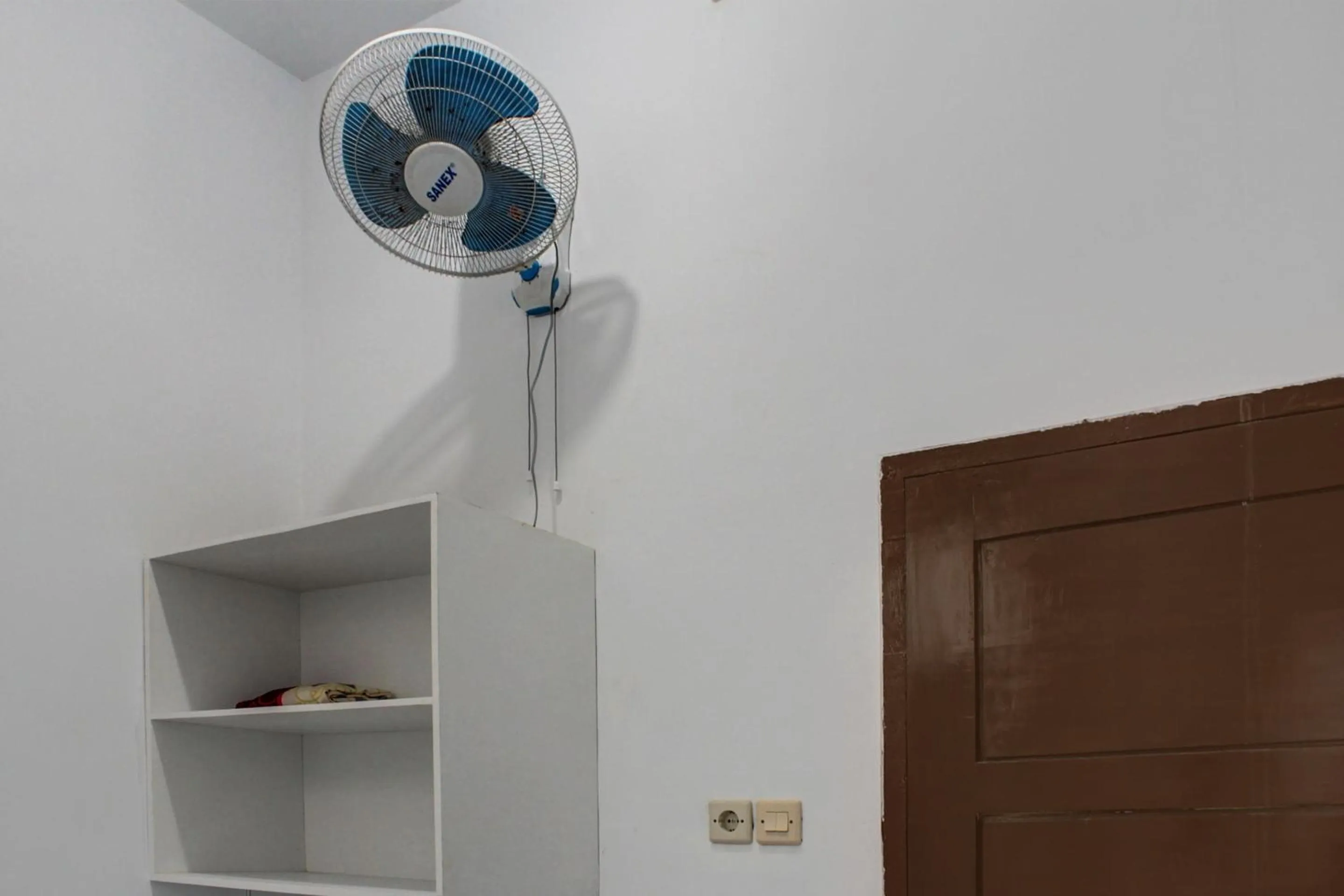 Bedroom in OYO Life 92509 Maulana Guest House Simpur