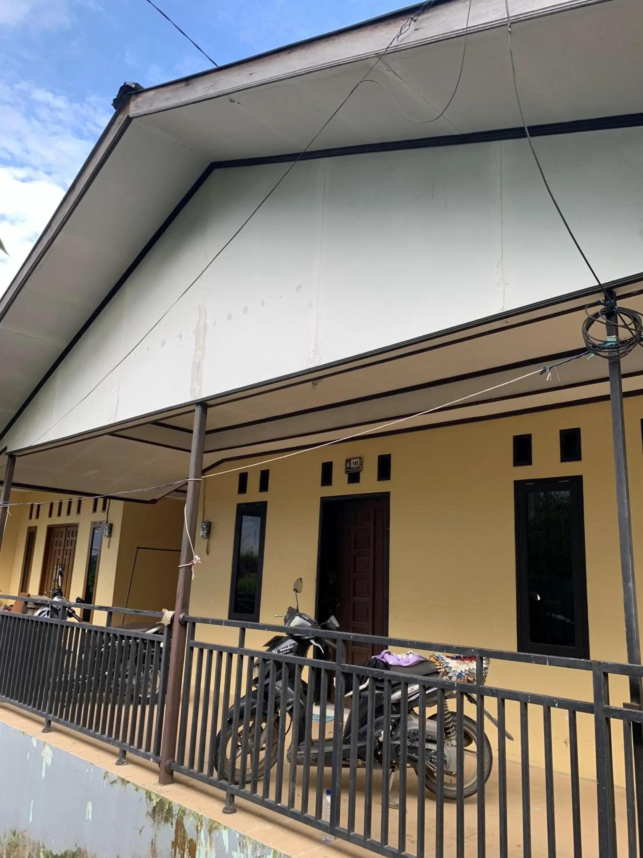 Facade/entrance in SPOT ON 92544 Senja Homestay