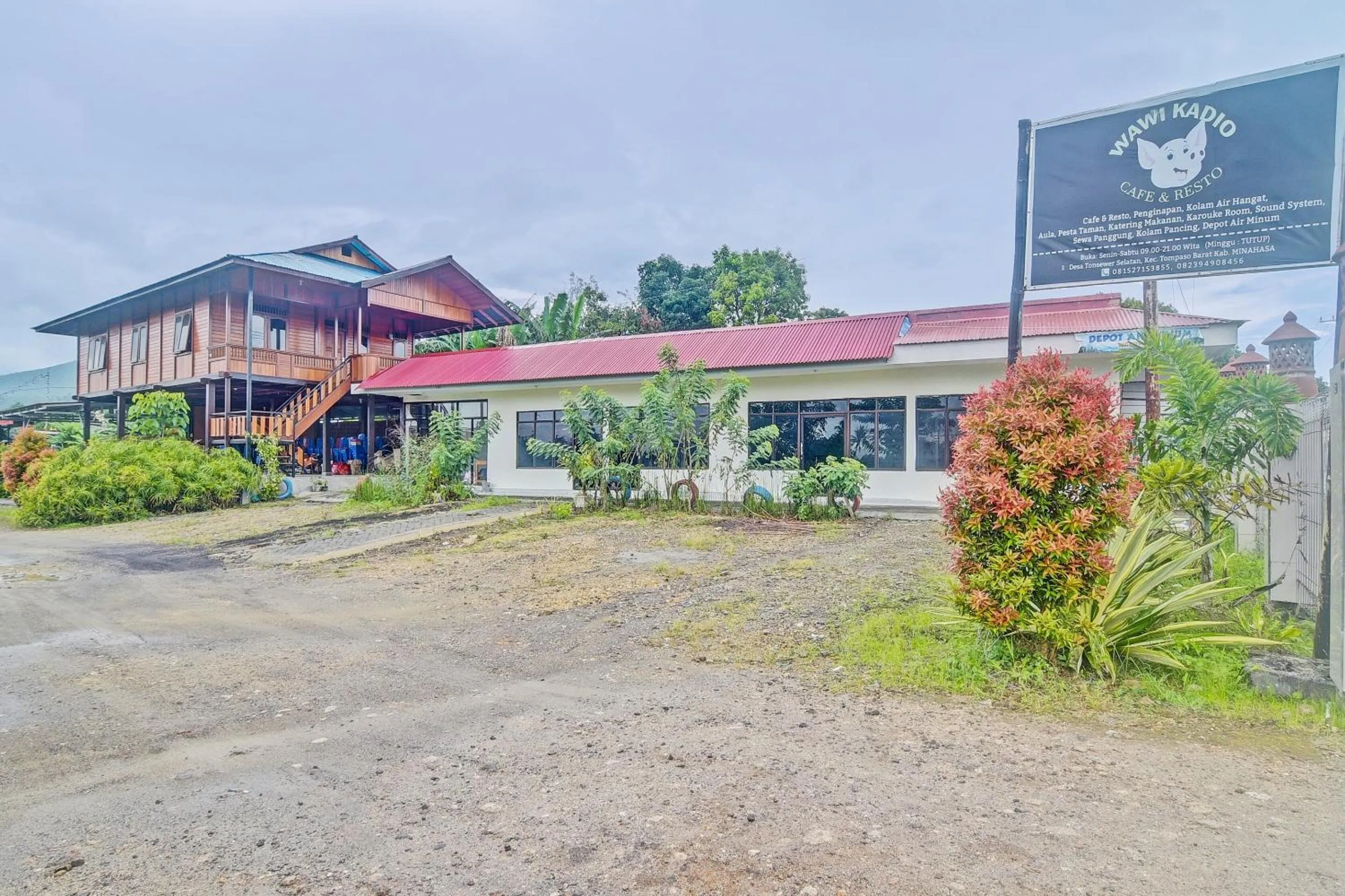 Facade/entrance in Hotel O Wawi Kadio Homestay