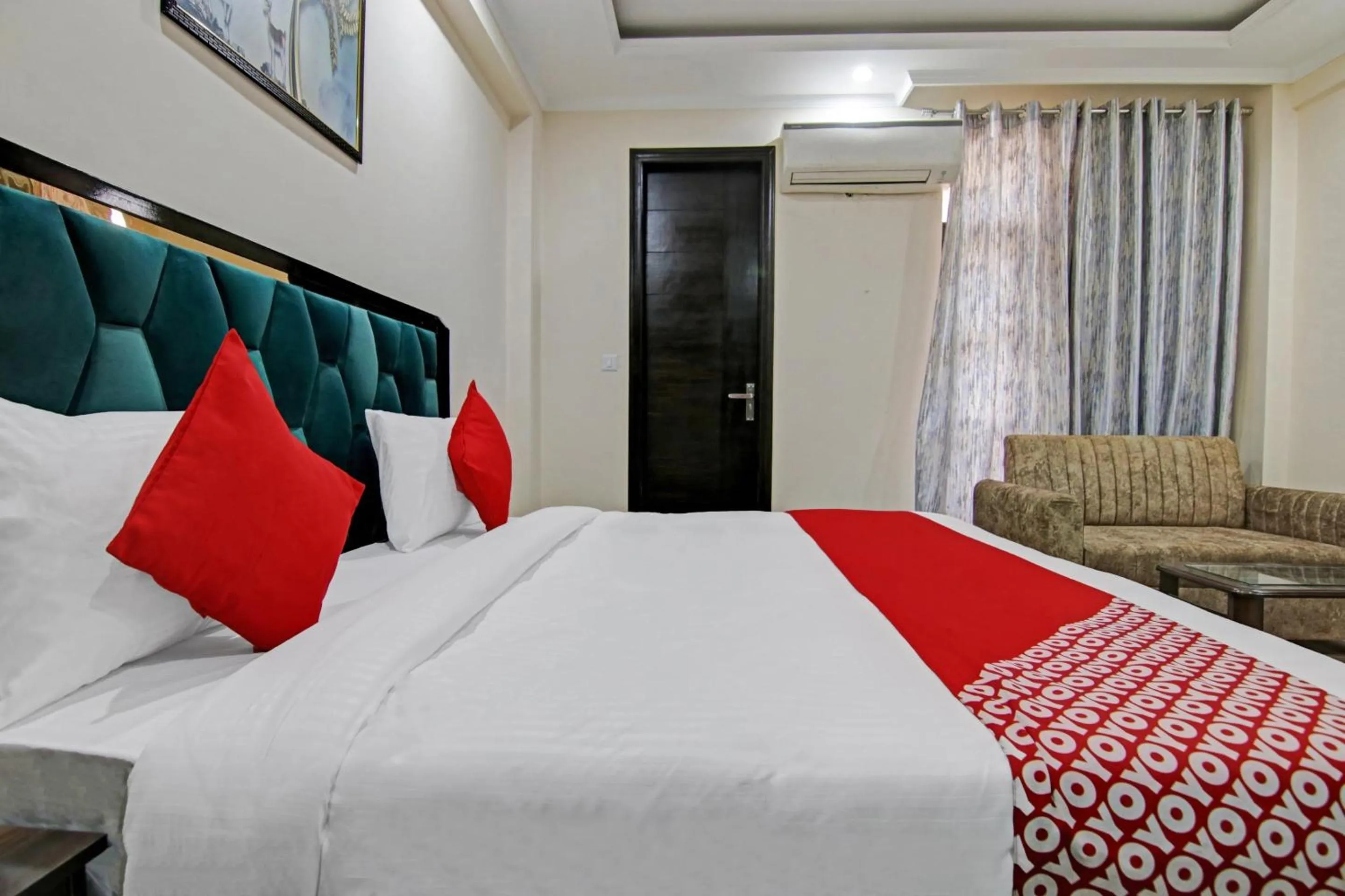 Bedroom, Bed in Hotel O Pristine