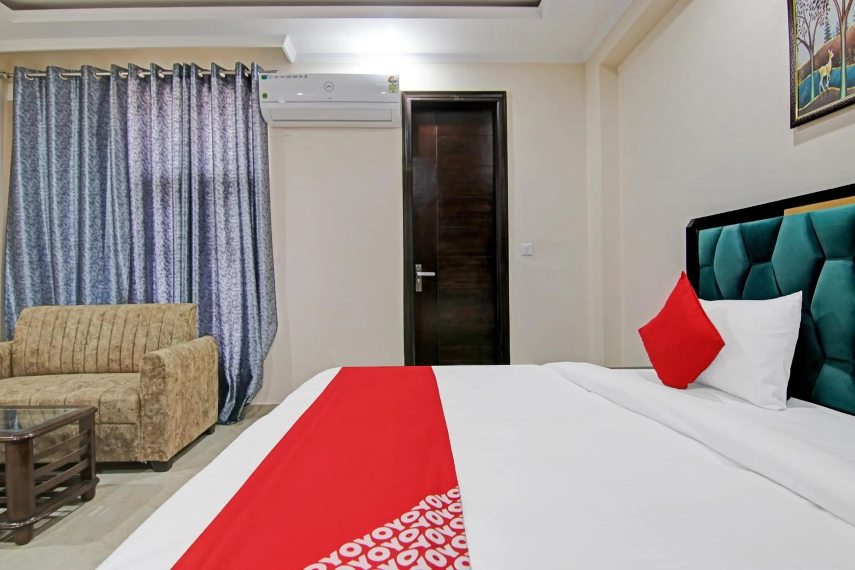 Bedroom, Bed in Hotel O Pristine