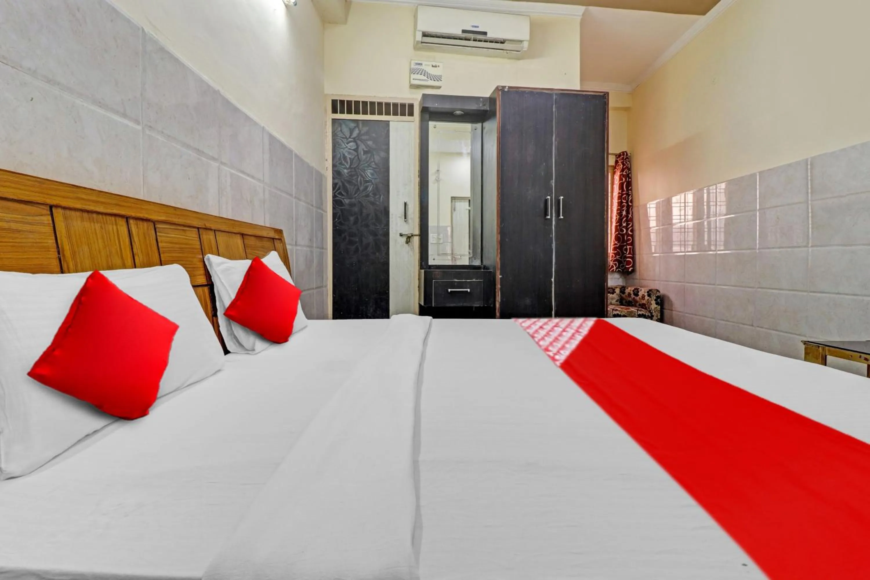 Bedroom, Bed in Hotel O Vishal Paradise