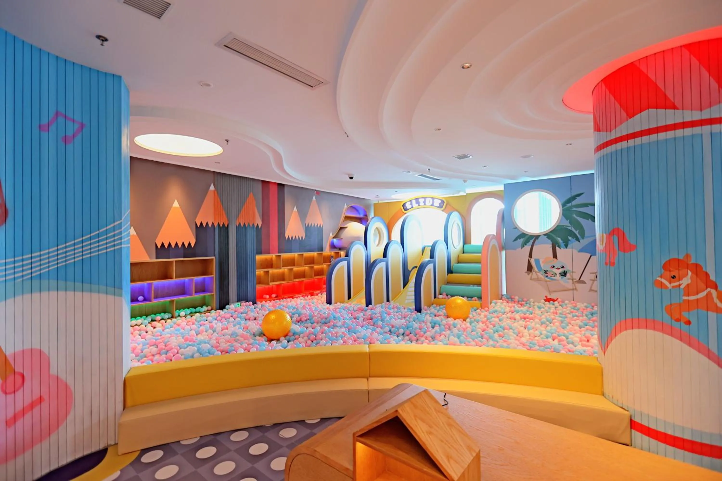 Kids's club in Sheraton Beihai Resort