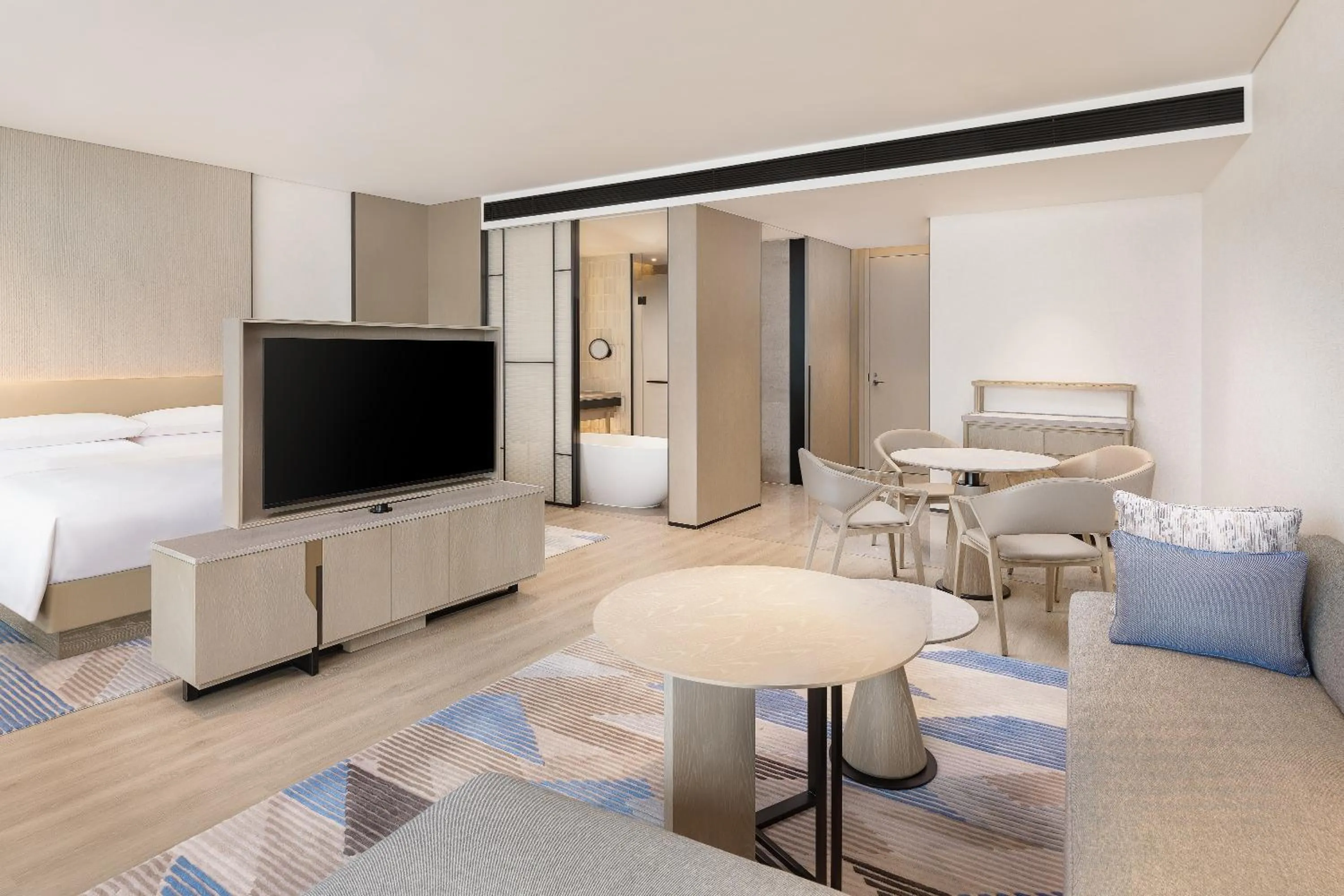 Photo of the whole room, Bed in Sheraton Beihai Resort