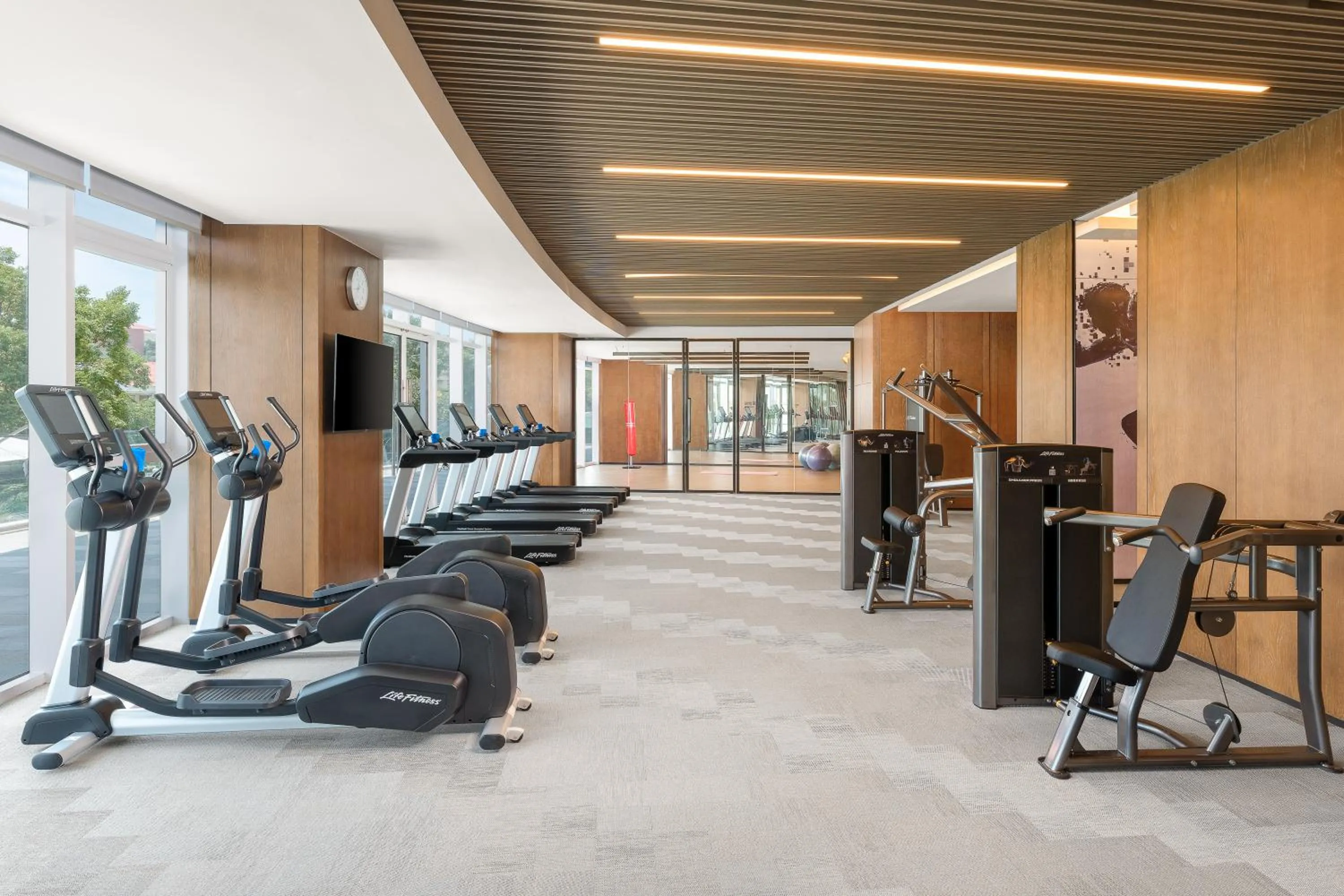 Fitness centre/facilities in Sheraton Beihai Resort
