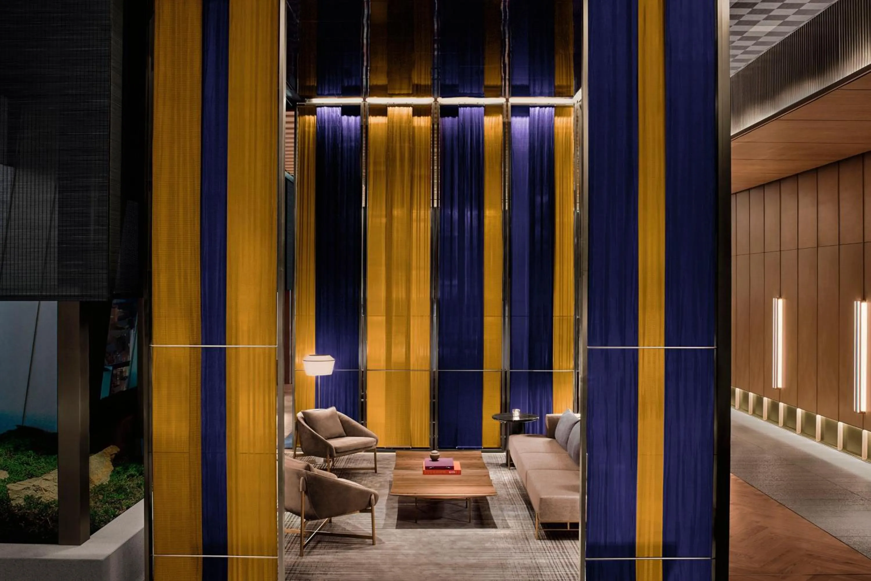 Lounge or bar in The Ritz-Carlton Fukuoka