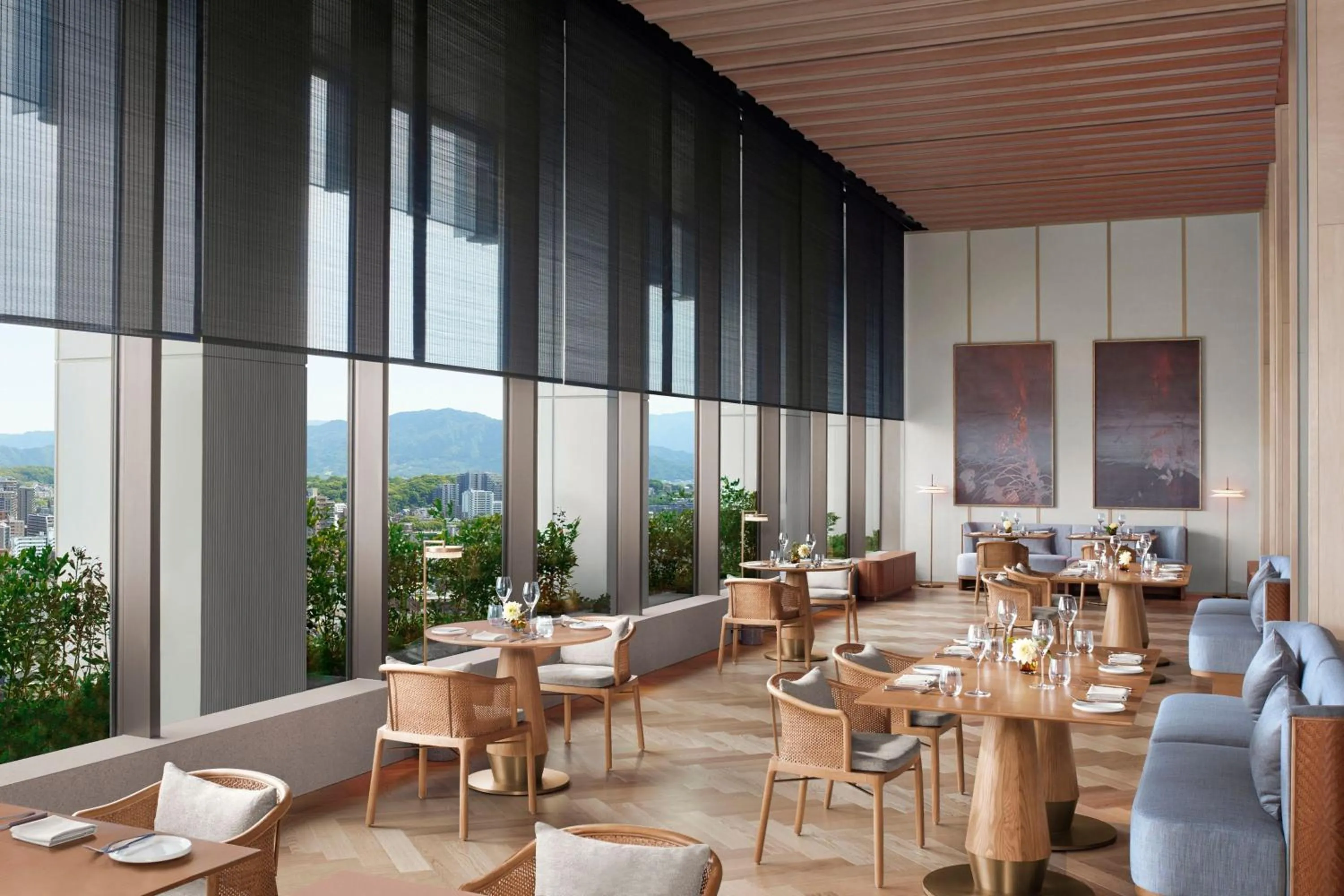 Restaurant/places to eat in The Ritz-Carlton Fukuoka