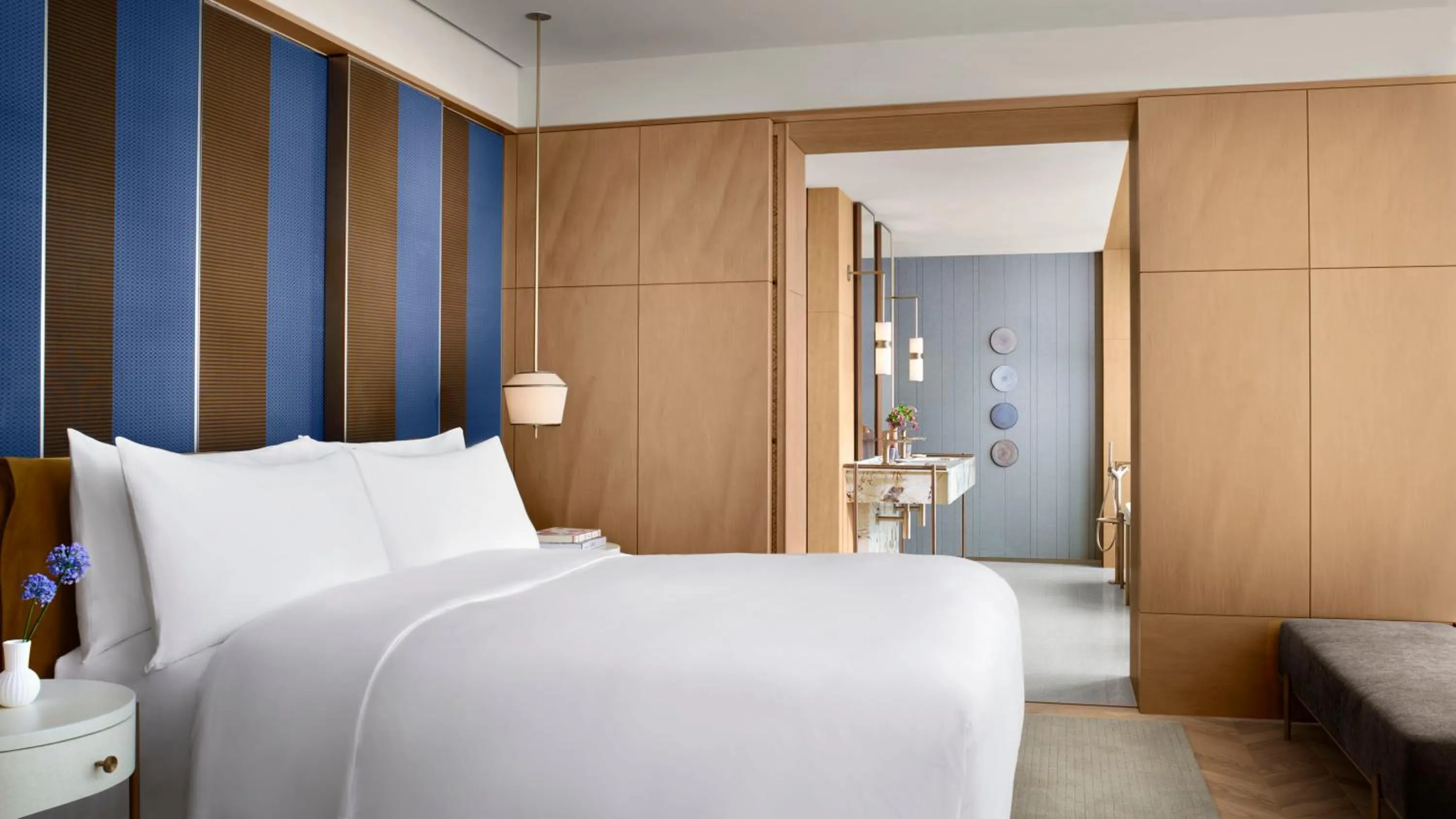 Photo of the whole room, Bed in The Ritz-Carlton Fukuoka