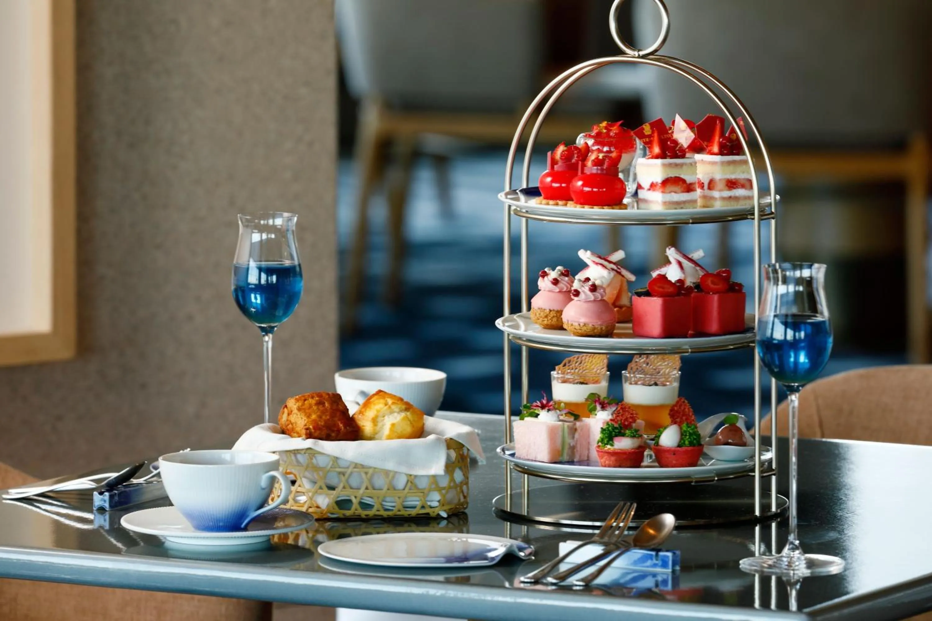 Restaurant/places to eat in The Ritz-Carlton Fukuoka