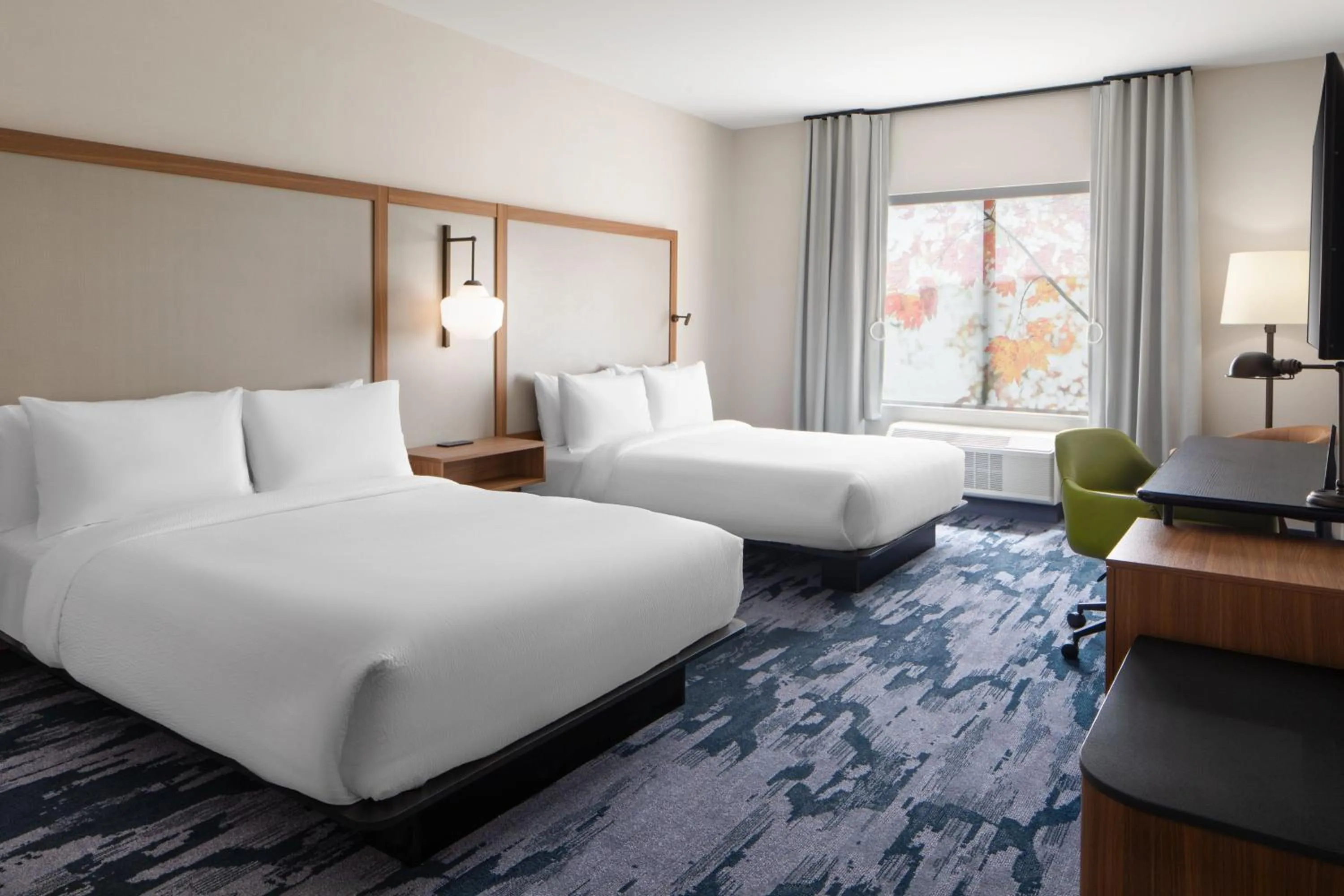 Photo of the whole room, Bed in Fairfield by Marriott Inn & Suites Whitsett Greensboro East