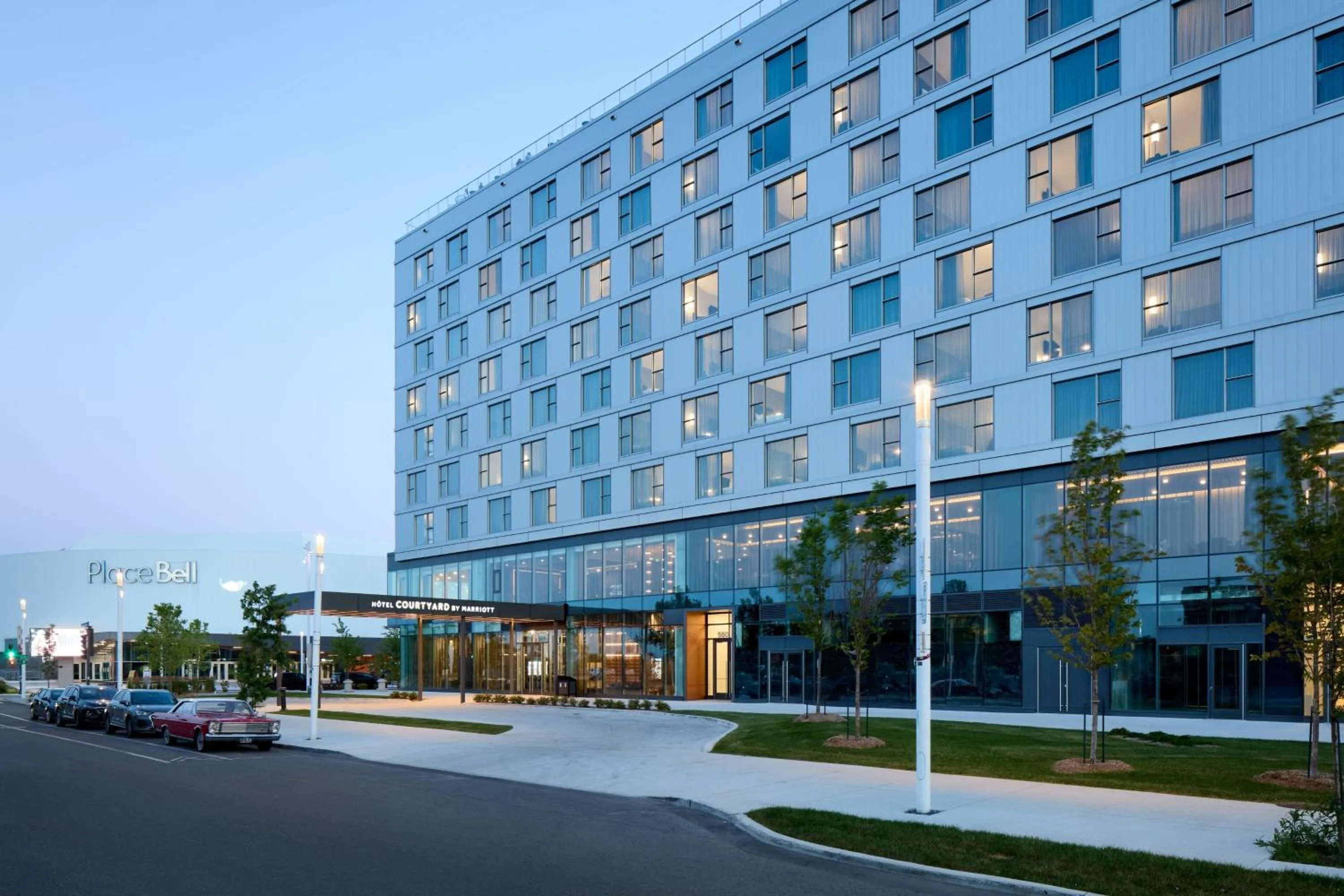 Property building in Courtyard by Marriott Montreal Laval
