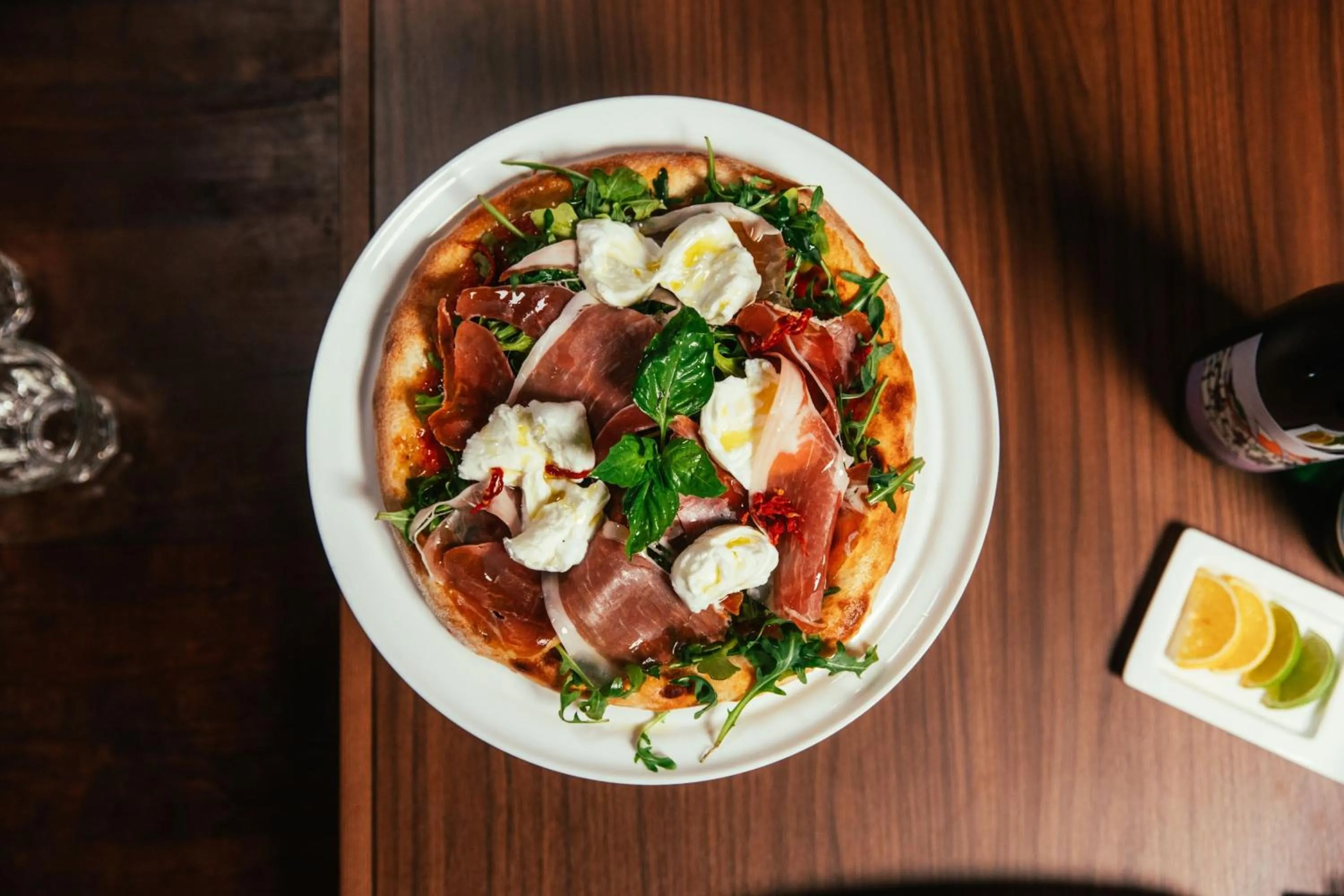 Restaurant/places to eat in Courtyard by Marriott Montreal Laval