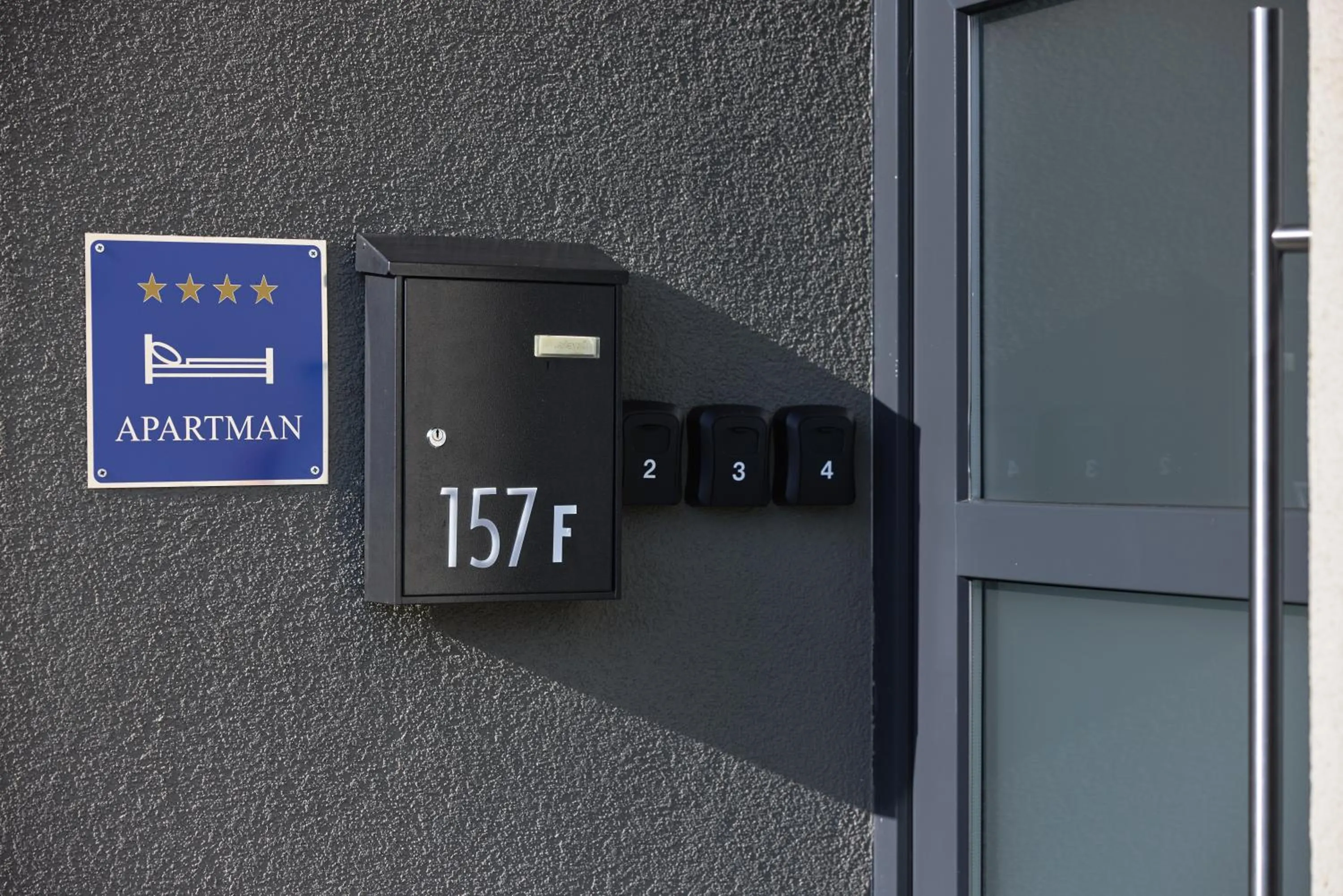 Facade/entrance in Plitvice Nest